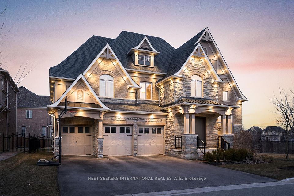 44 Mahaffy Court, King, ON L7B 0N8