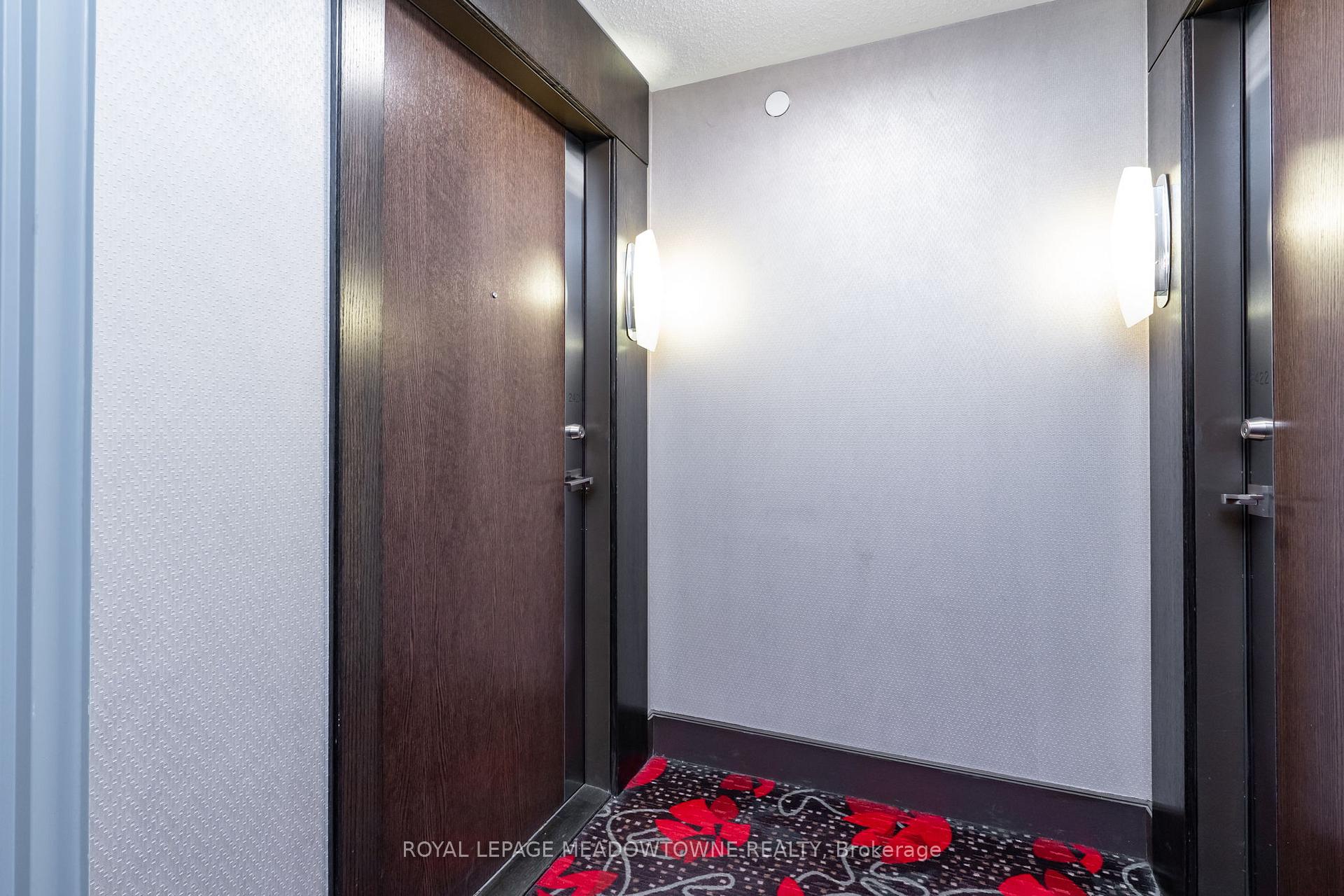 2 Bedrooms Condo at 2 Eva,  Toronto For sale