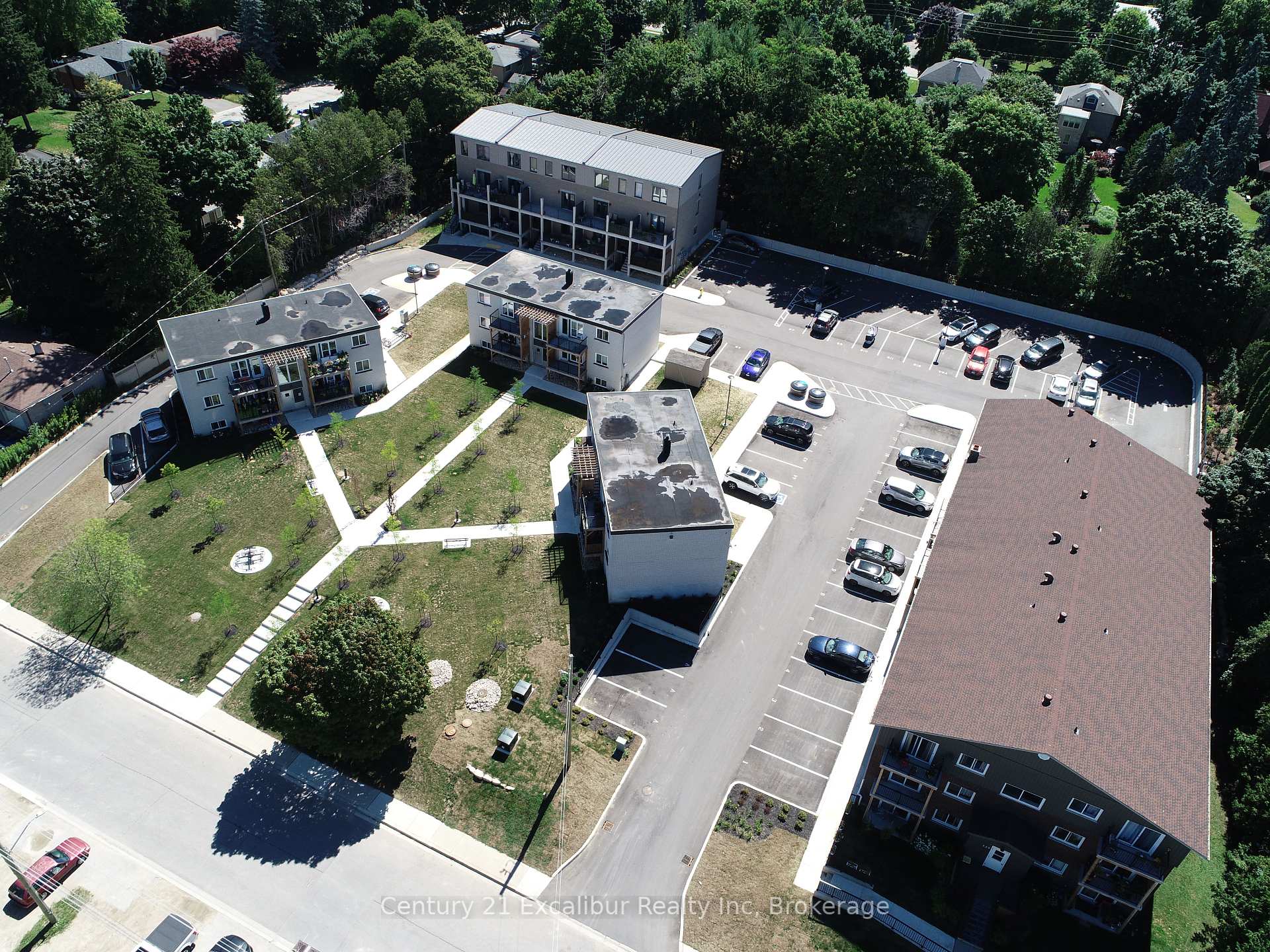 #4C - 360 Queen Street, Centre Wellington, ON N1M 1T4 #4C