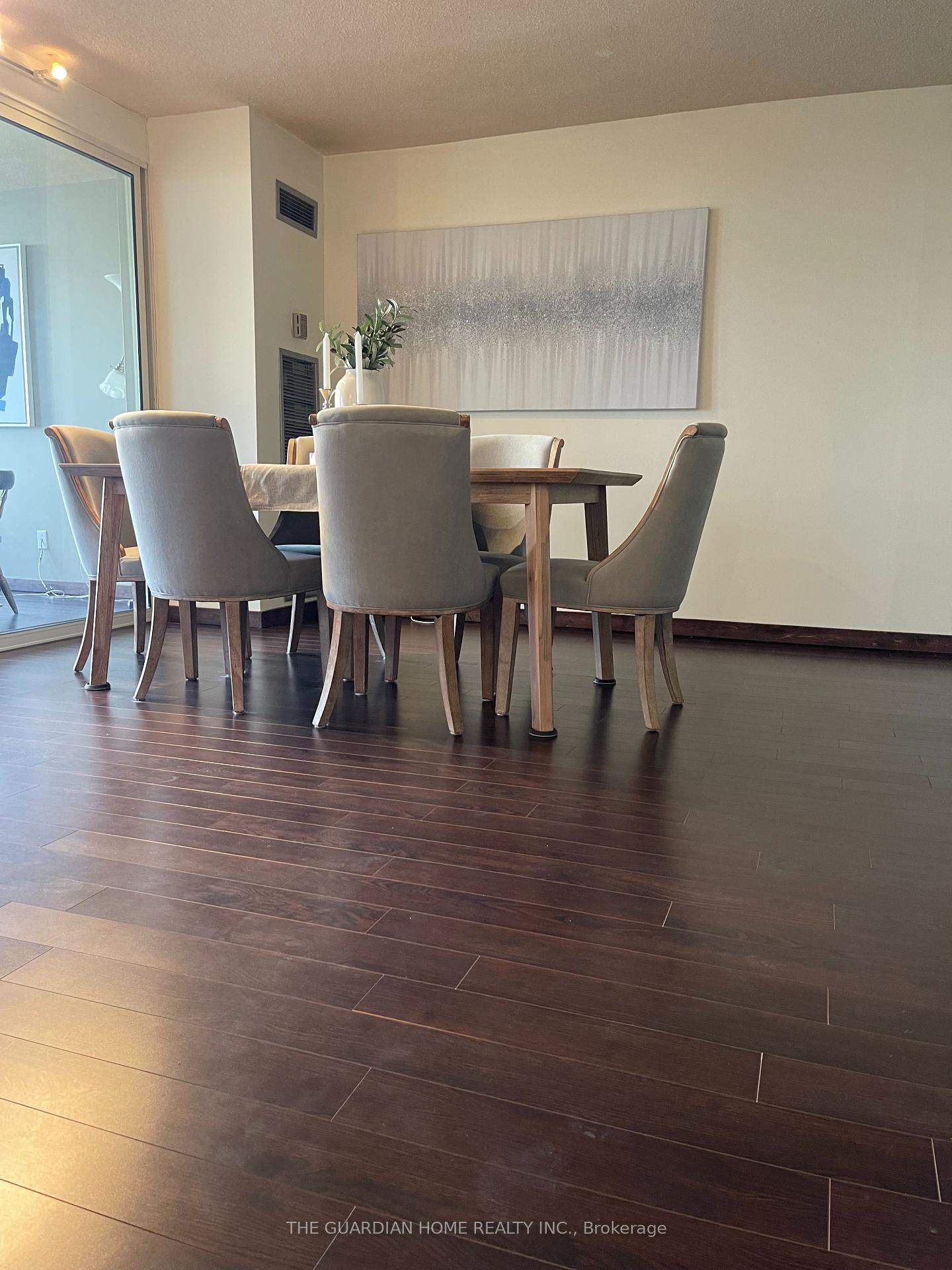 3 Bedrooms Condo at 175 bamburgh, Toronto For sale