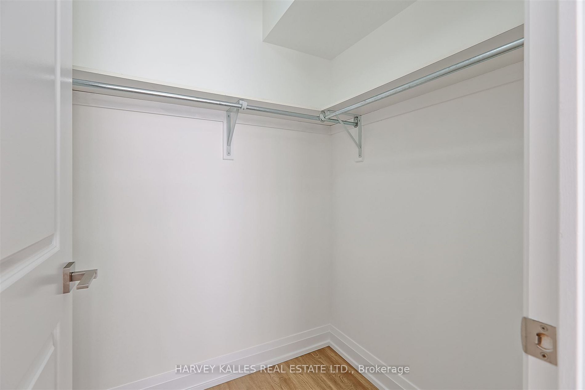 1070 Sheppard Avenue W 912
