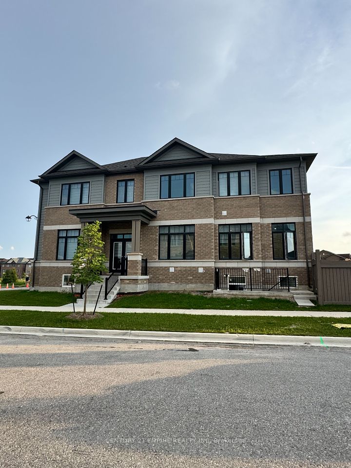 24 Madawaska Road