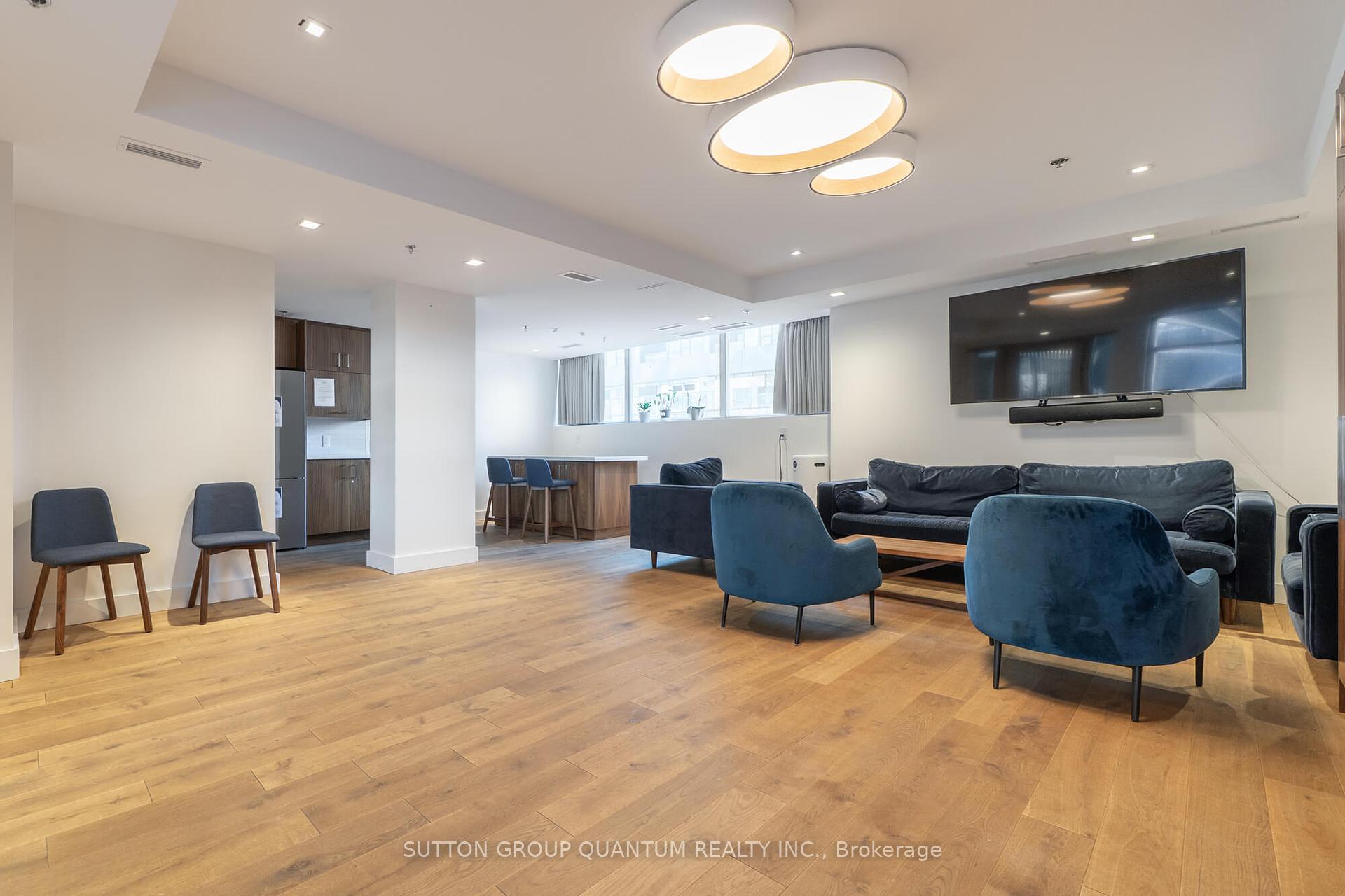 3 Bedrooms Condo at 81 Navy Wharf,  Toronto For sale