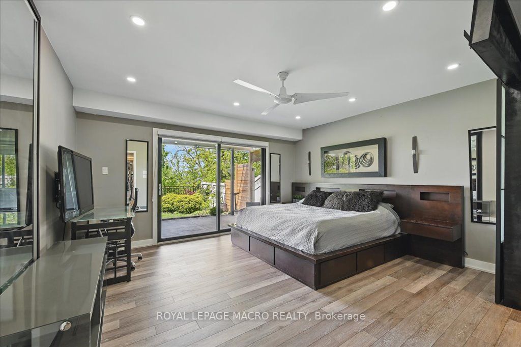 33 Leslie Drive