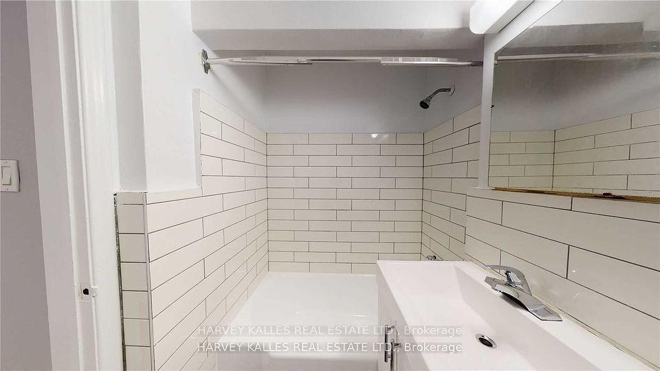 4 Greentree Court 112