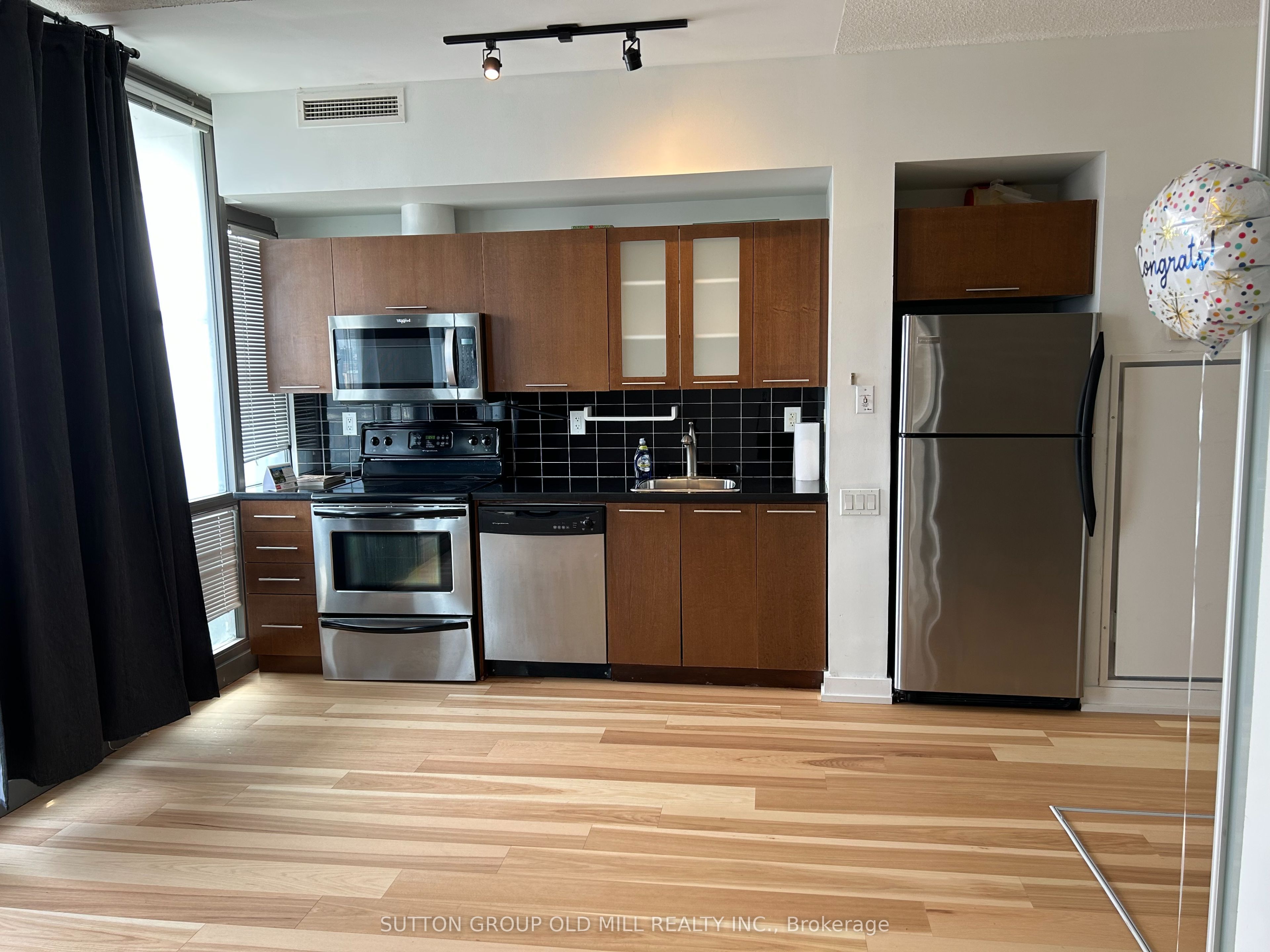 33 Mill Street, #1103