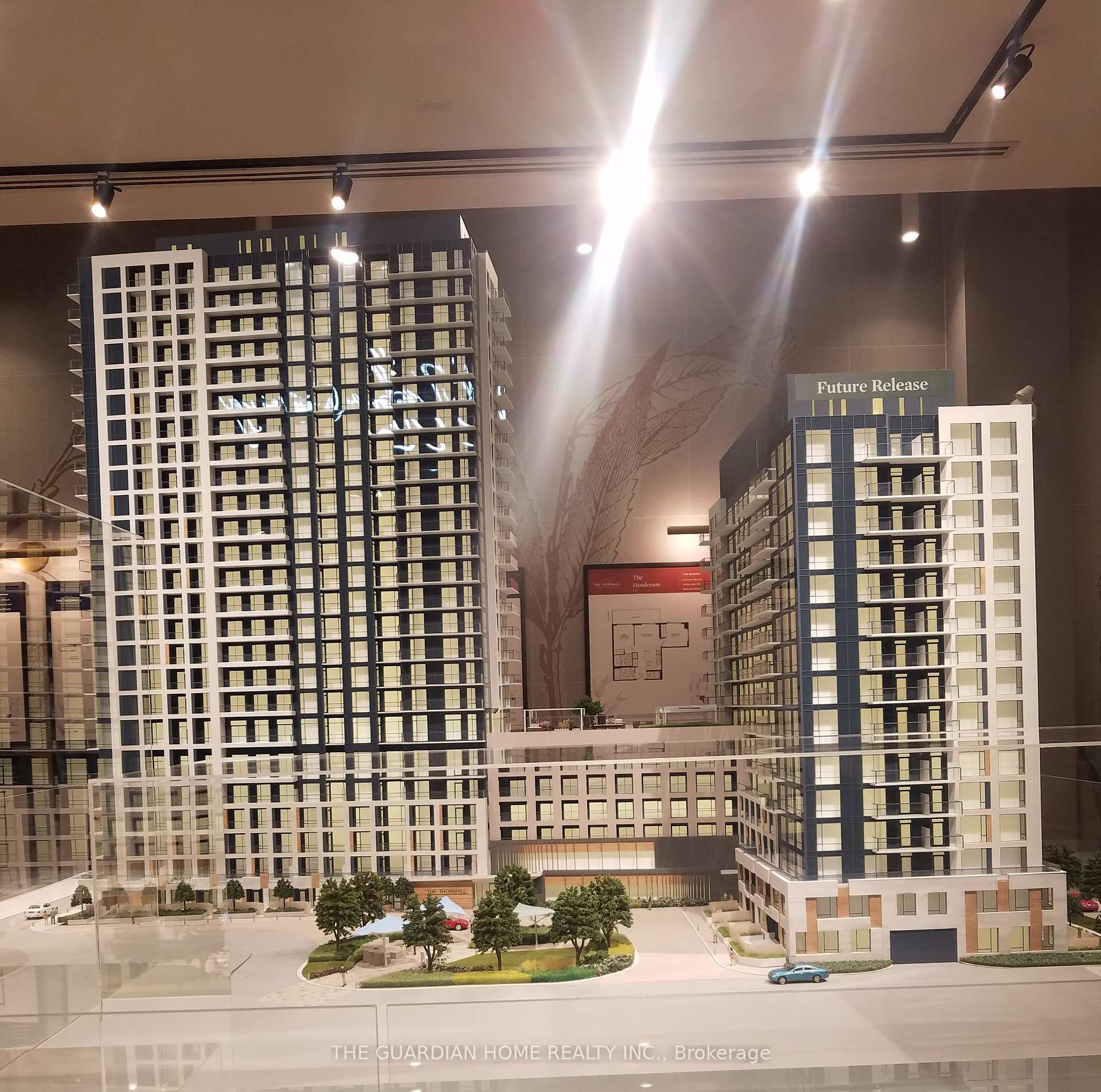 2 Bedrooms Condo at 7950 Bathurst, Vaughan For sale