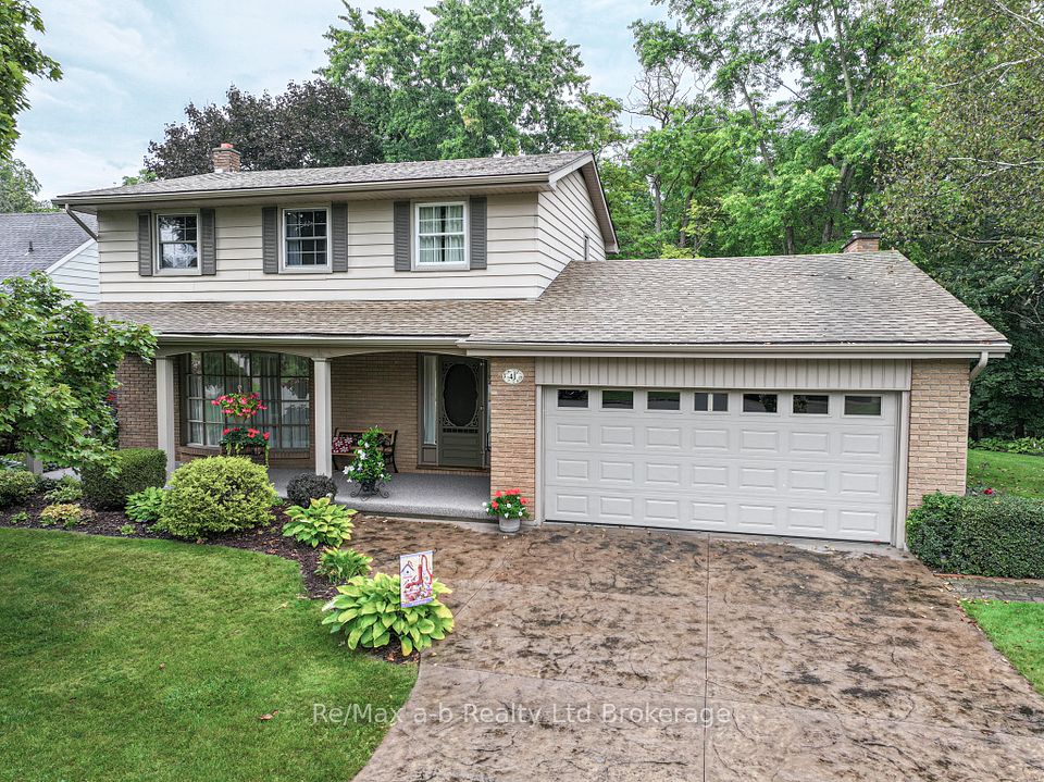 41 Parkwood
