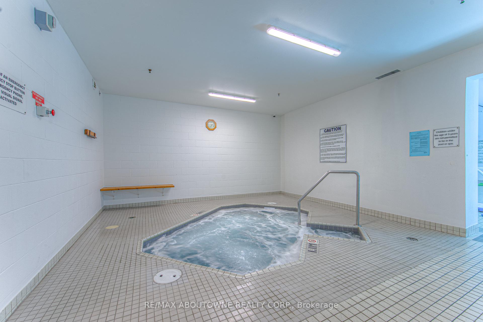 1 Bedroom Condo at 5090 Pinedale, Burlington For sale