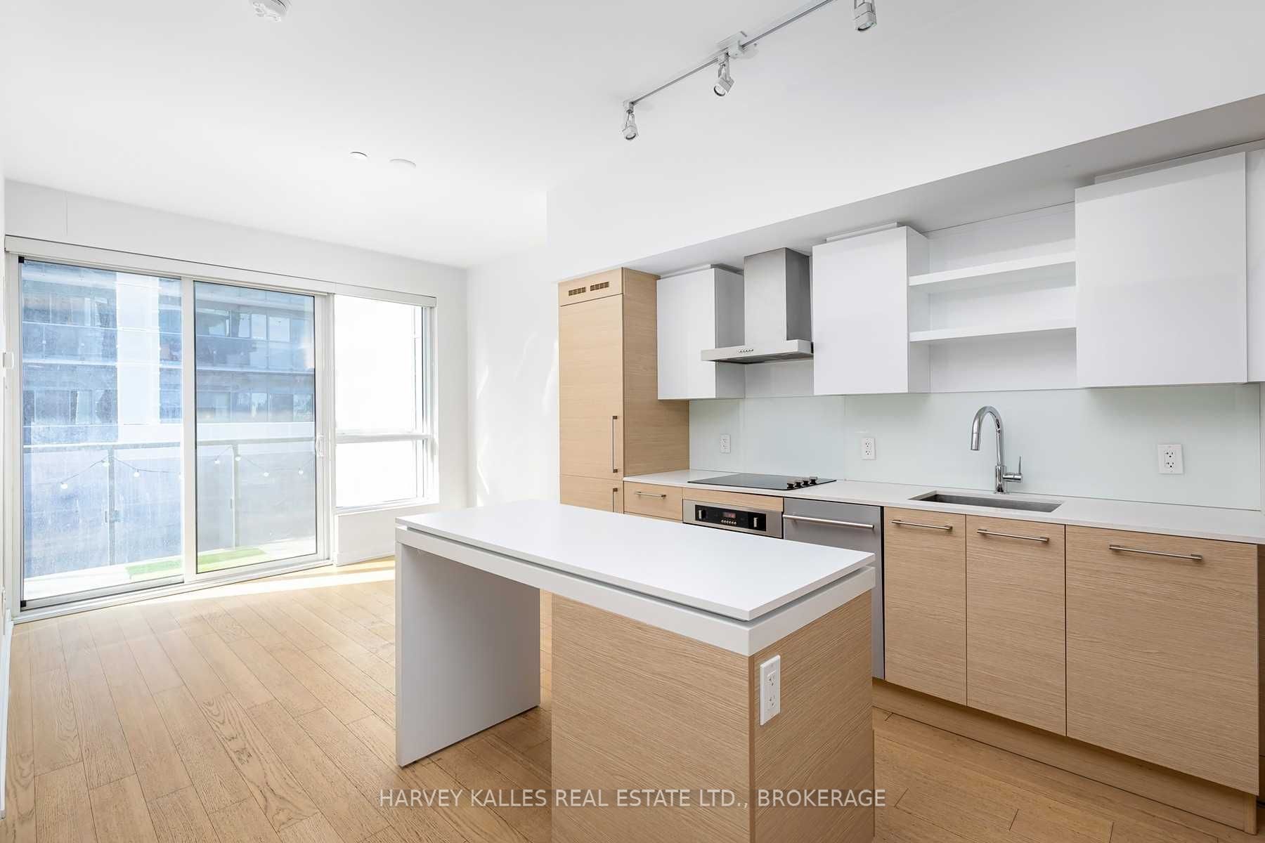 1030 King Street W 1002