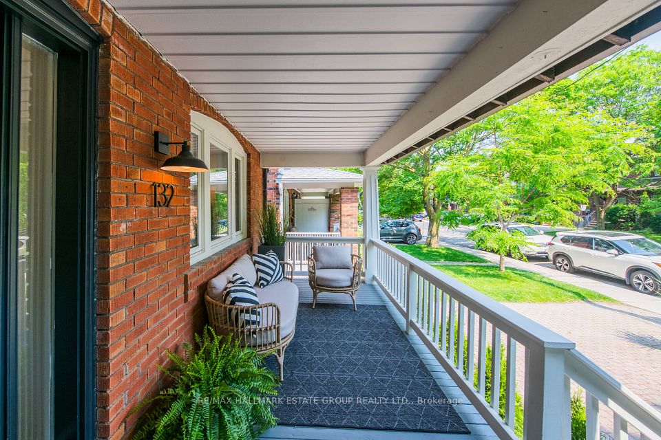 132 Douglas Avenue, Toronto, ON M5M 1G6