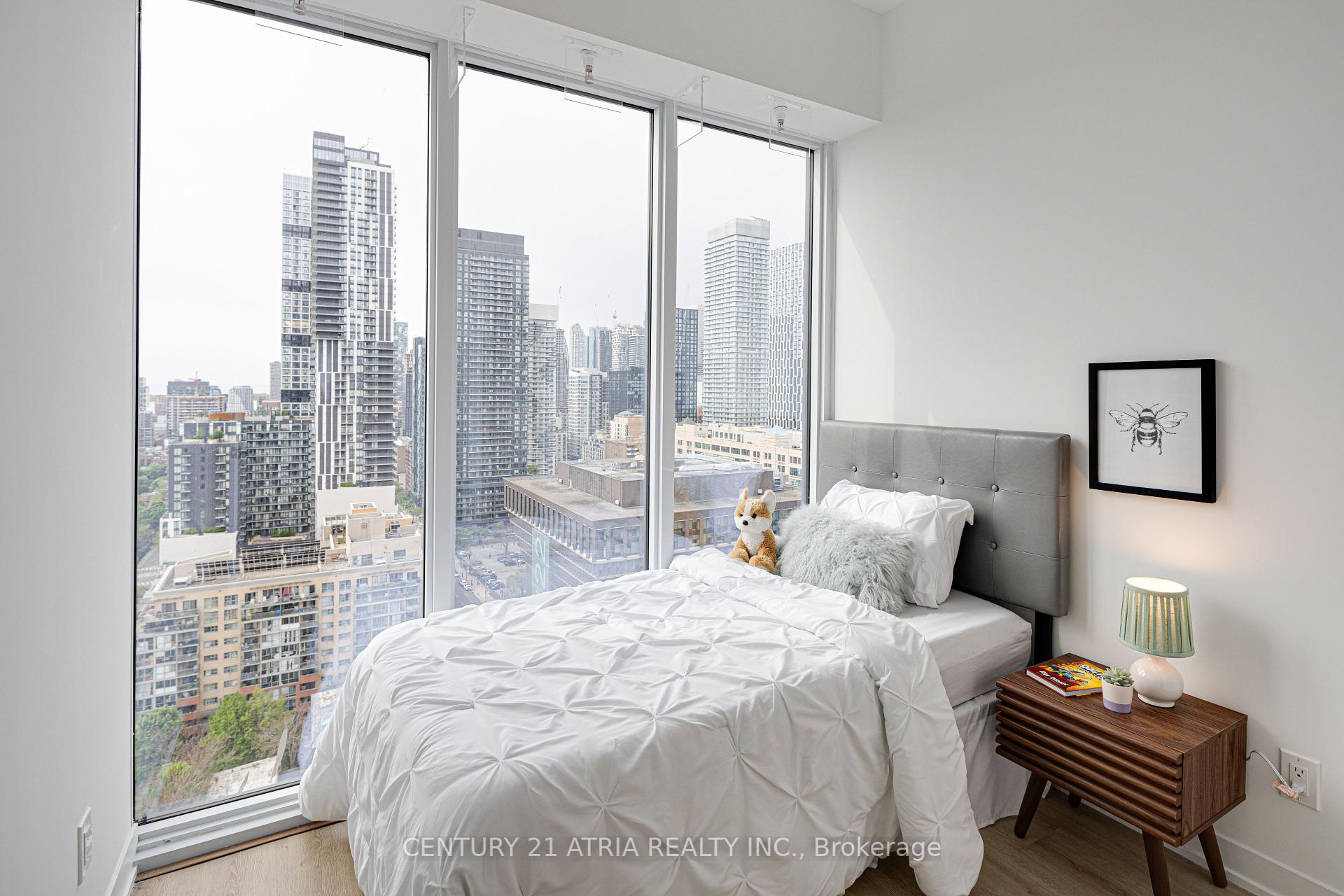 2 Bedrooms Condo at 319 Jarvis, Toronto For sale