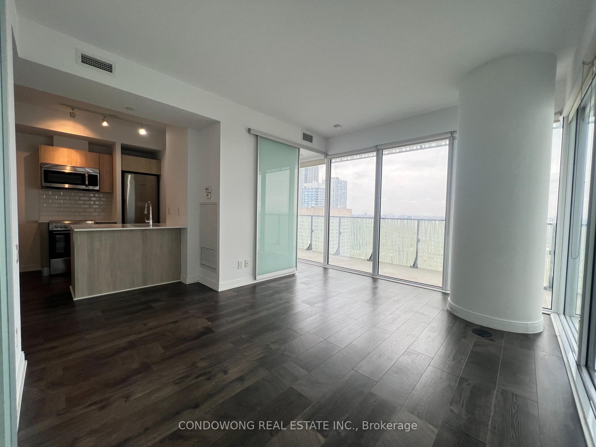 2 Bedrooms Condo at 42 Charles, Toronto For sale