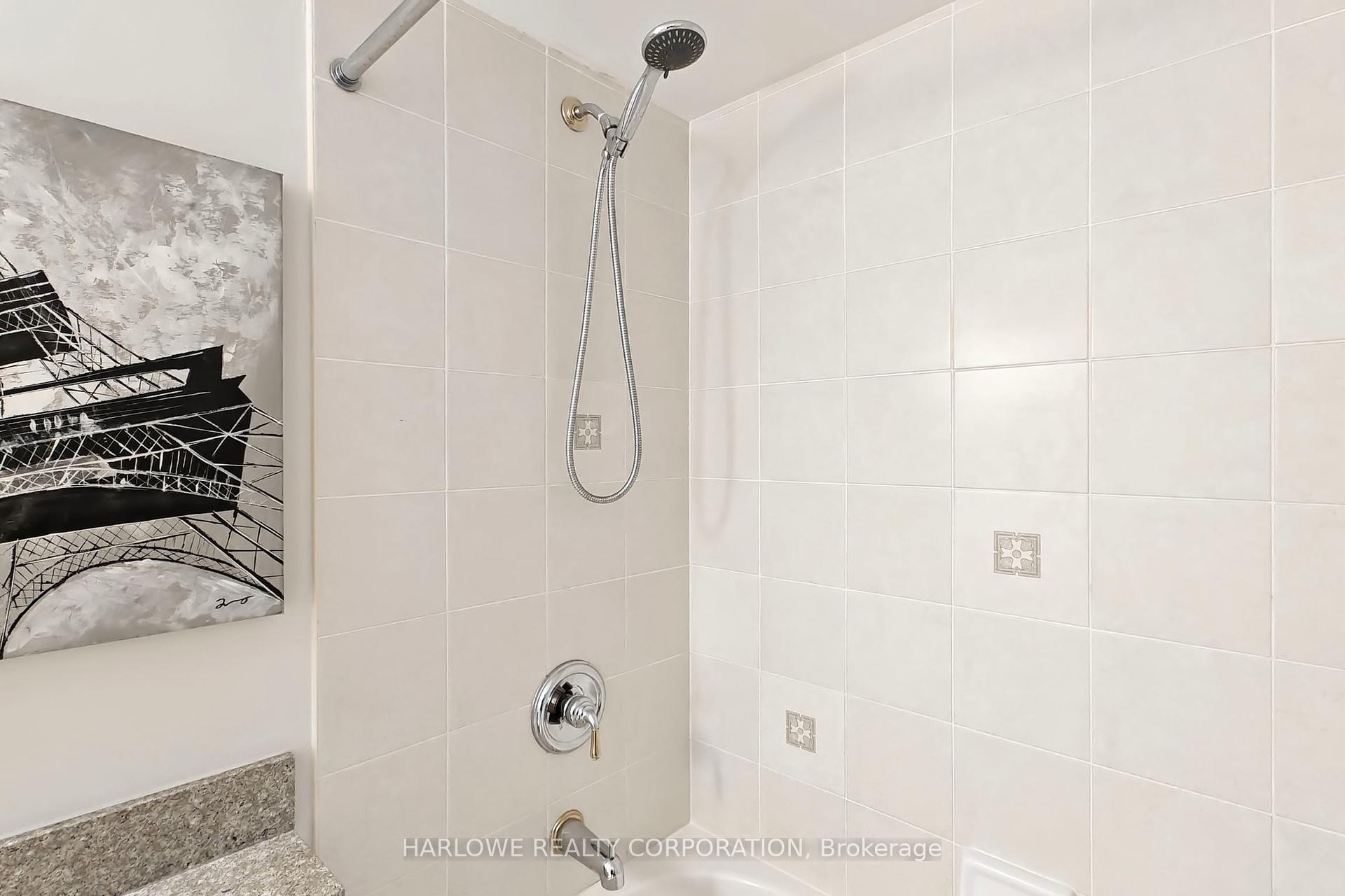 2 Bedrooms Condo at 4850 Glen Erin,  Mississauga For sale