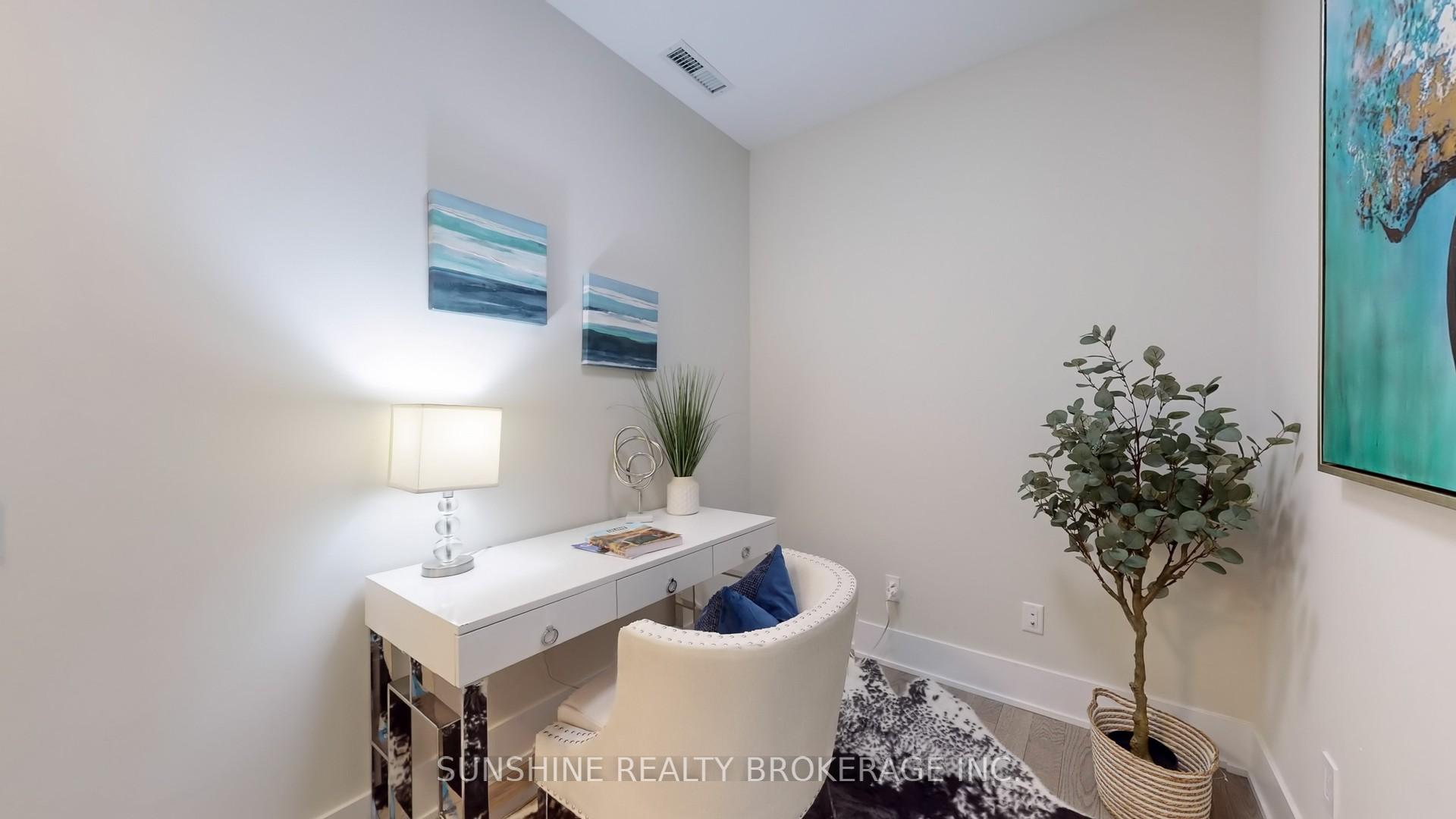 3 Bedrooms Condo at 118 Merchants’ Wharf, Toronto For sale