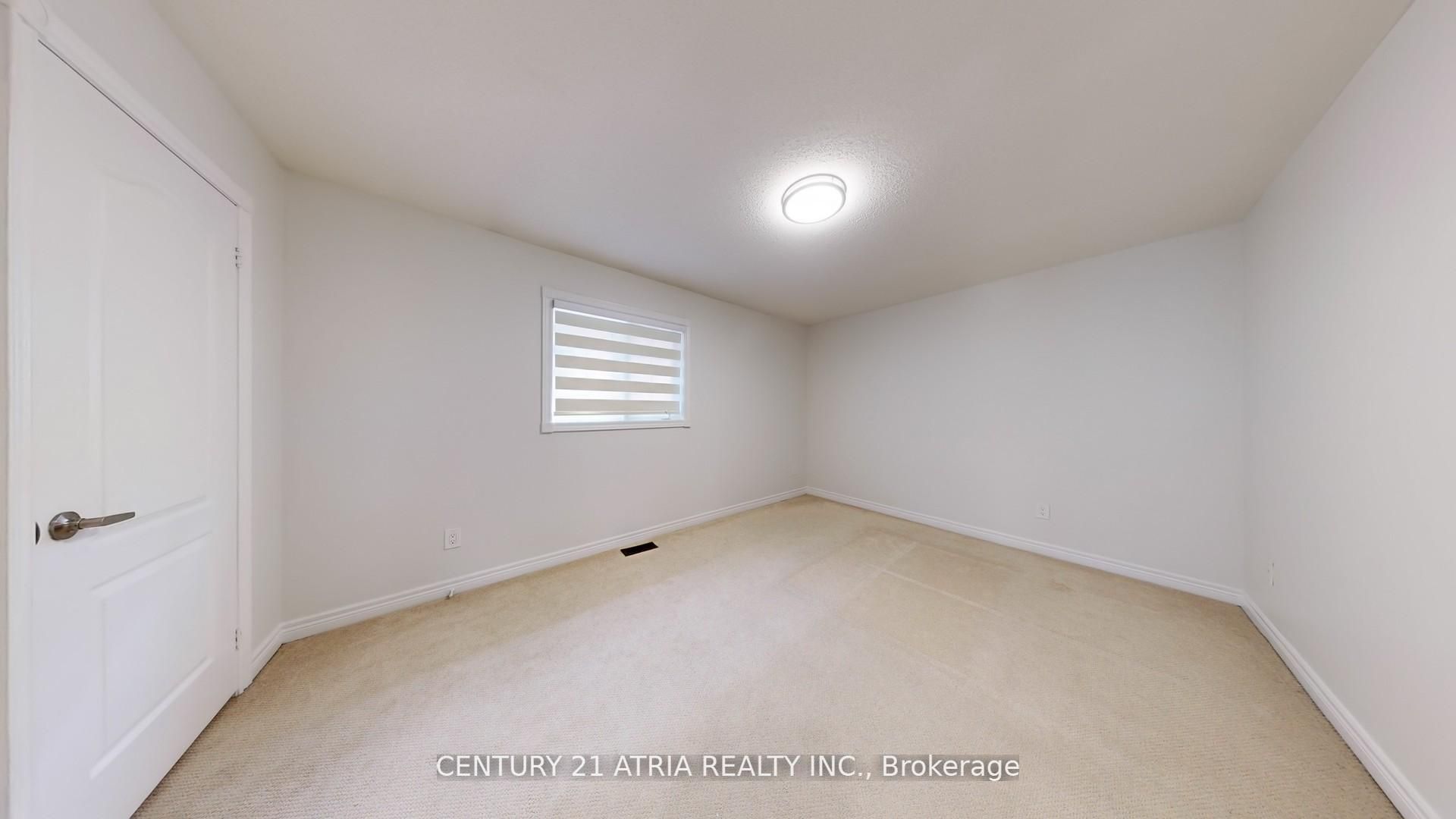 323 Bristol Road E