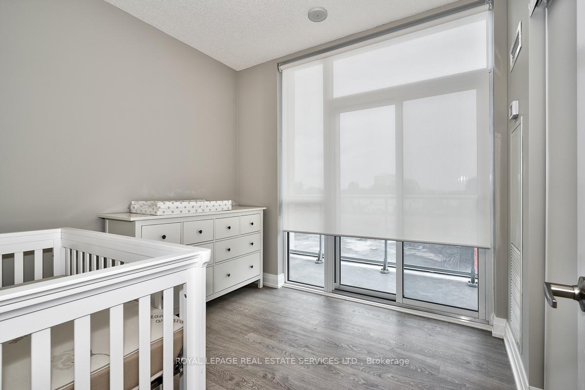 2 Bedrooms Condo at 65 Speers,  Oakville For sale