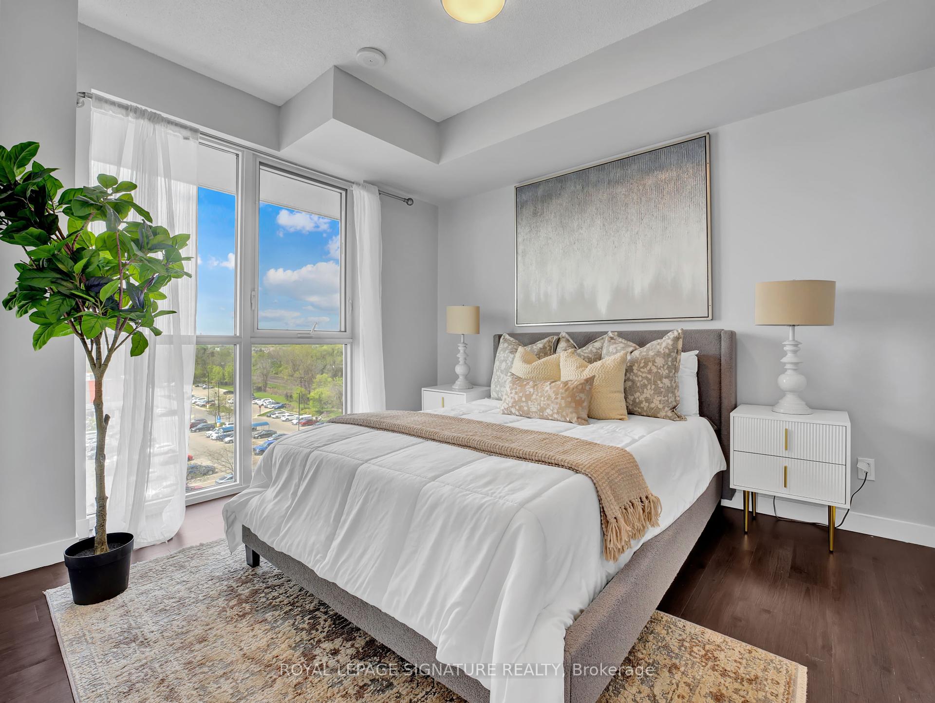 2 Bedrooms Condo at 2081 Fairview, Burlington For sale