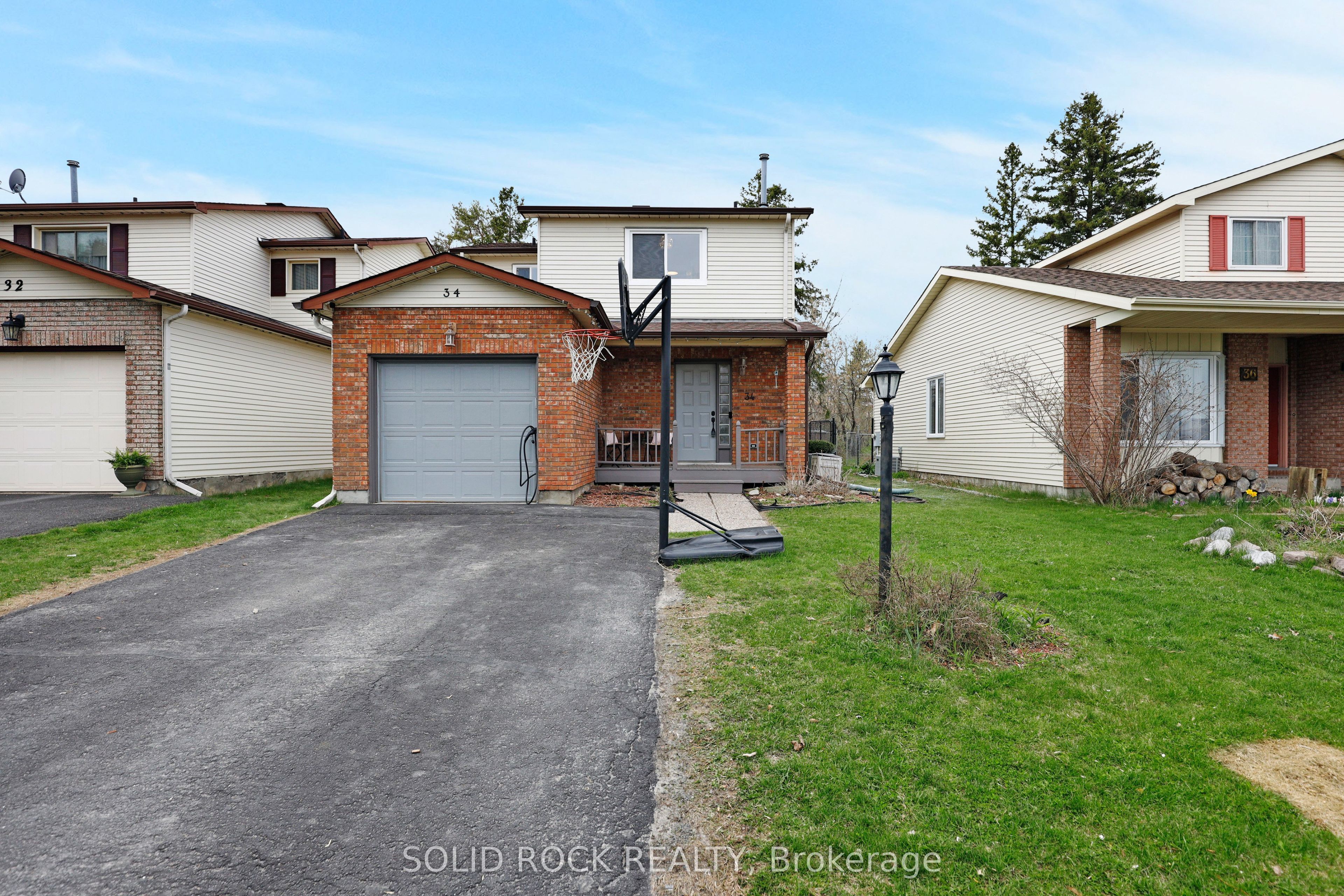 34 Antler Avenue, Barrhaven, ON K2J 2H2