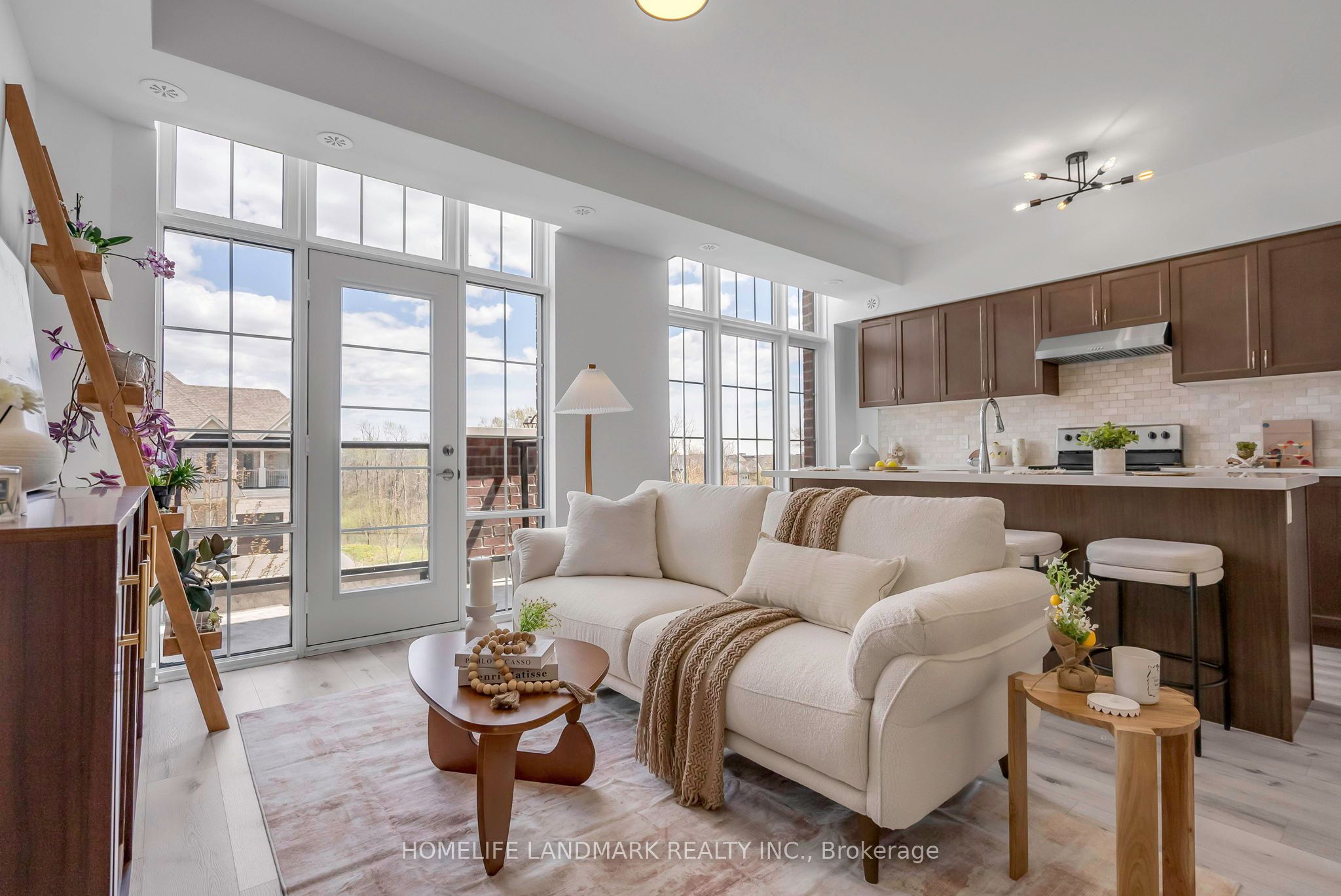 1 Whitaker Way, #417