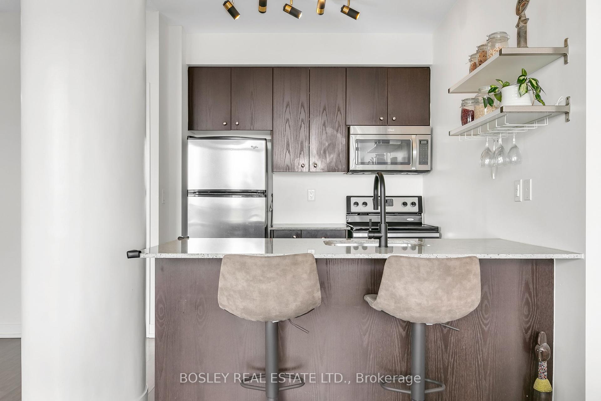 2 Bedrooms Condo at 5101 Dundas, Toronto For sale