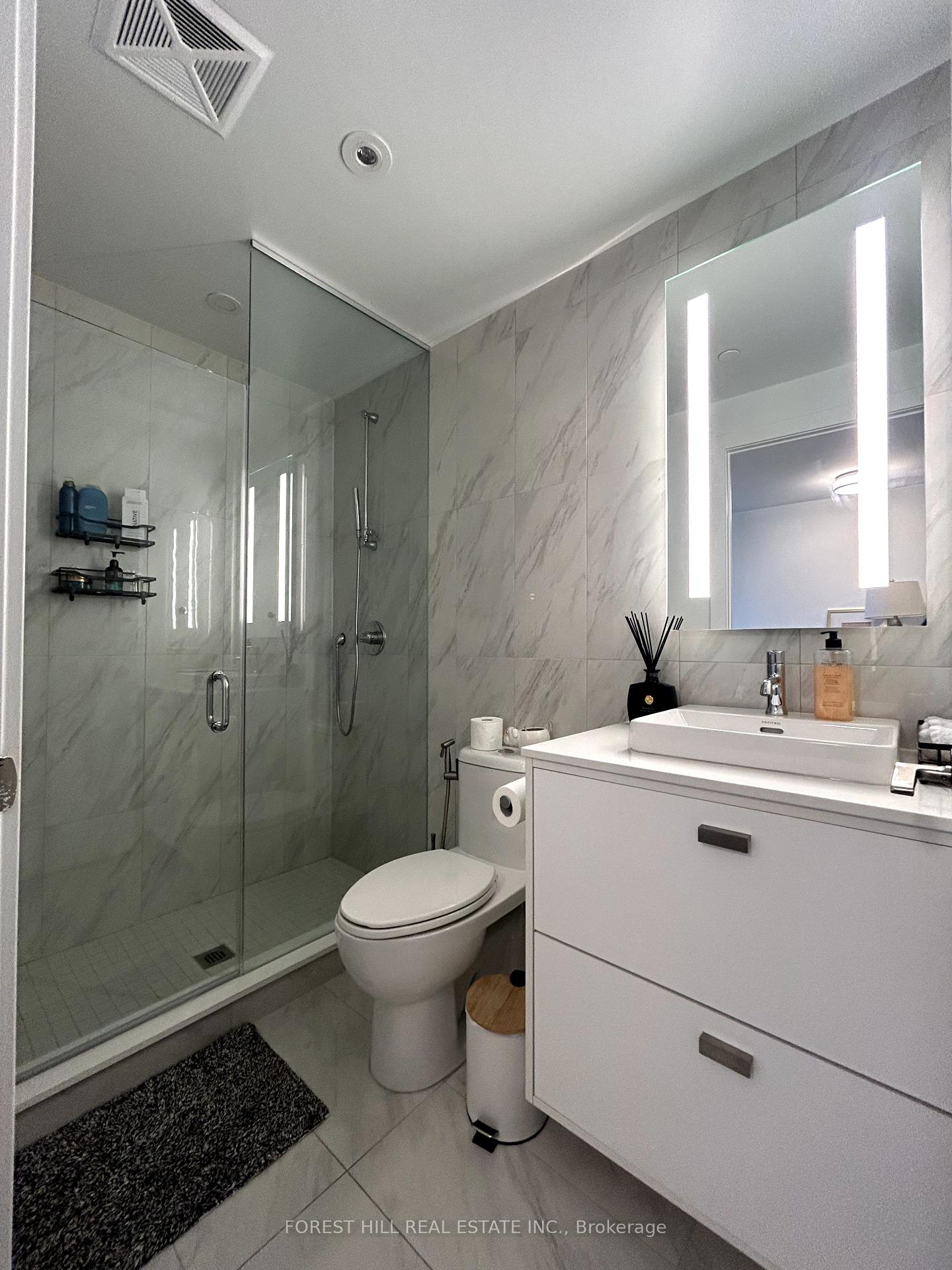 2 Bedrooms Condo at 480 Front,  Toronto For sale