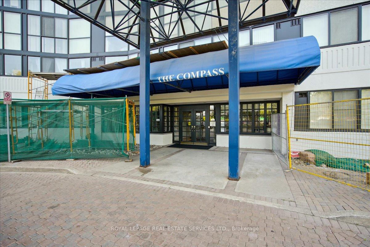 2 Bedrooms Condo at 1360 Rathburn,  Mississauga For sale