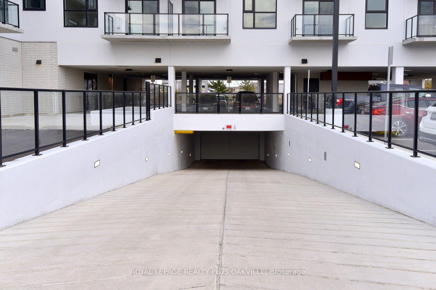 1 Bedroom Condo at 1936 Rymal, Hamilton For sale