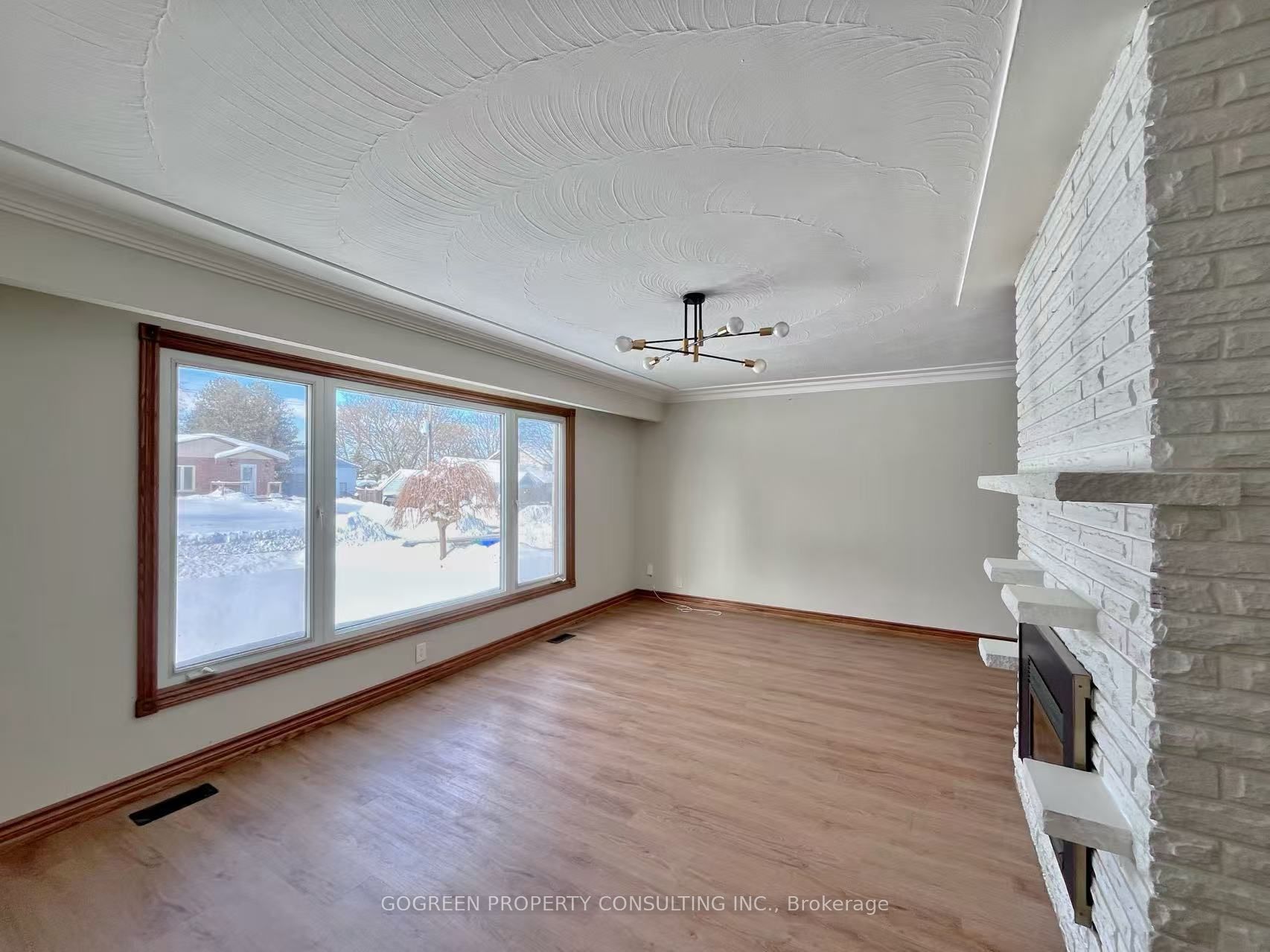 15 Valleyview Avenue