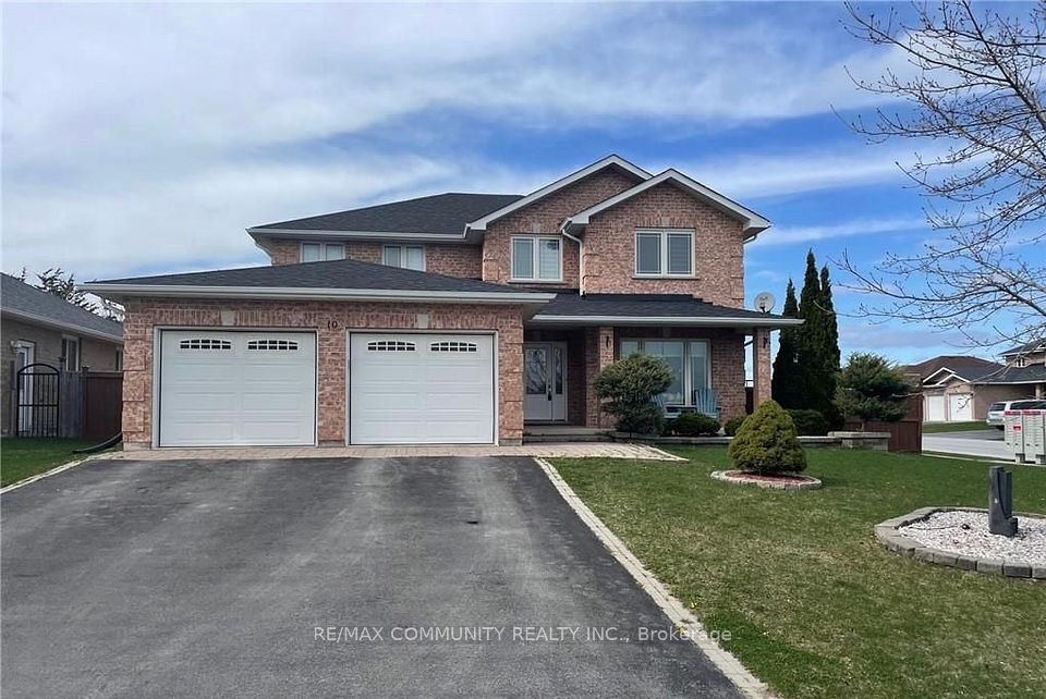 10 Simcoe Drive