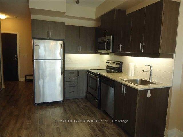2 Bedrooms Condo at 17 Kenaston, Toronto For sale