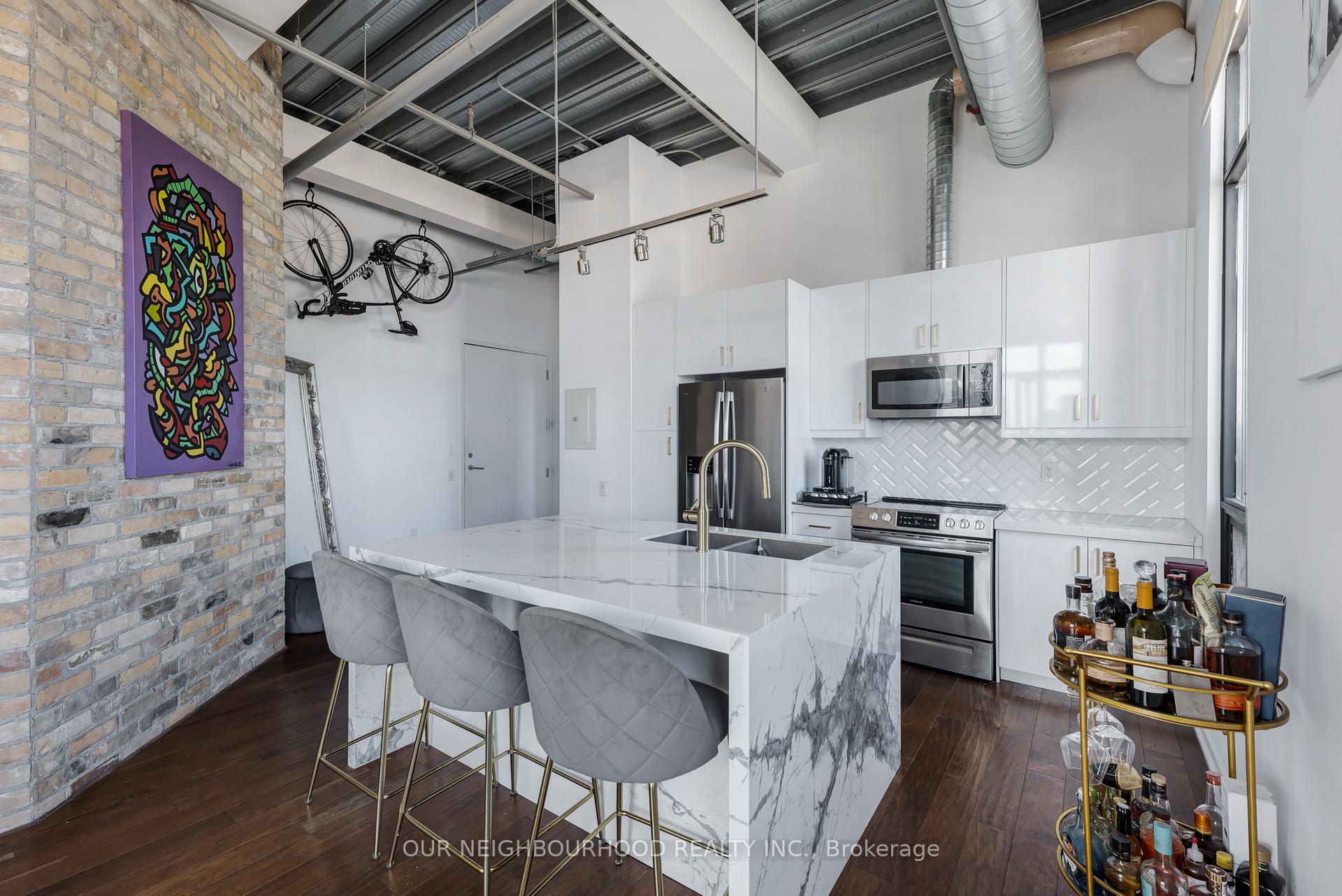 2 Bedrooms Condo at 736 Dundas, Toronto For sale