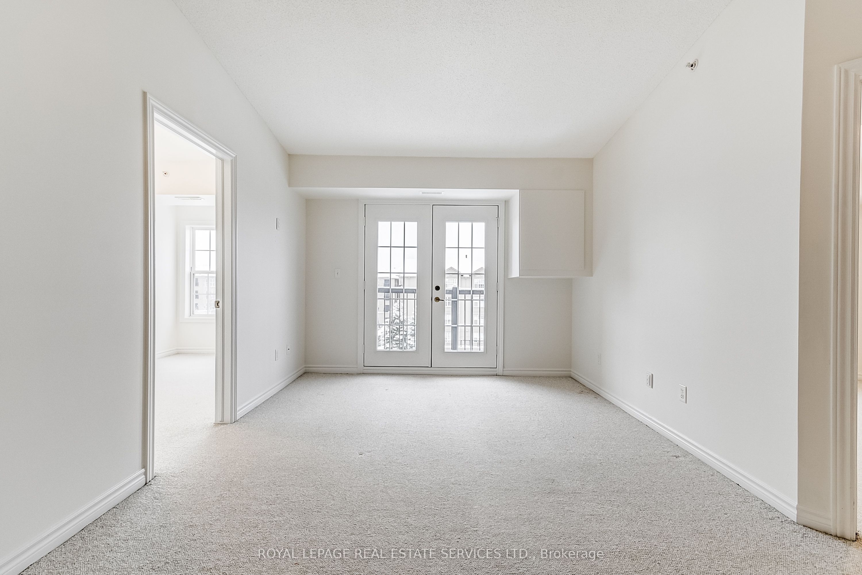 1483 Maple Avenue, #409
