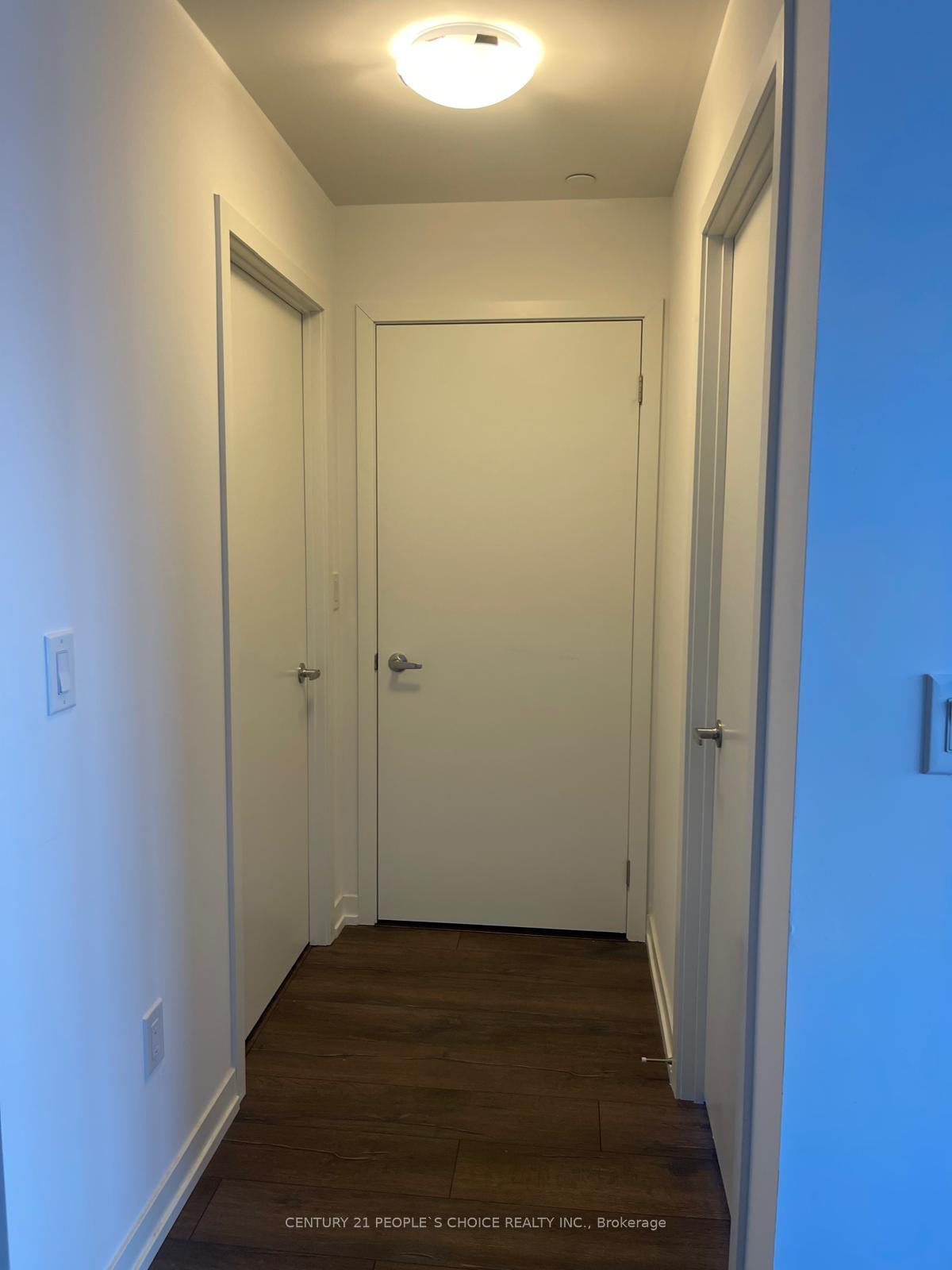 3 Bedrooms Condo at 2520 Eglinton, Mississauga For sale
