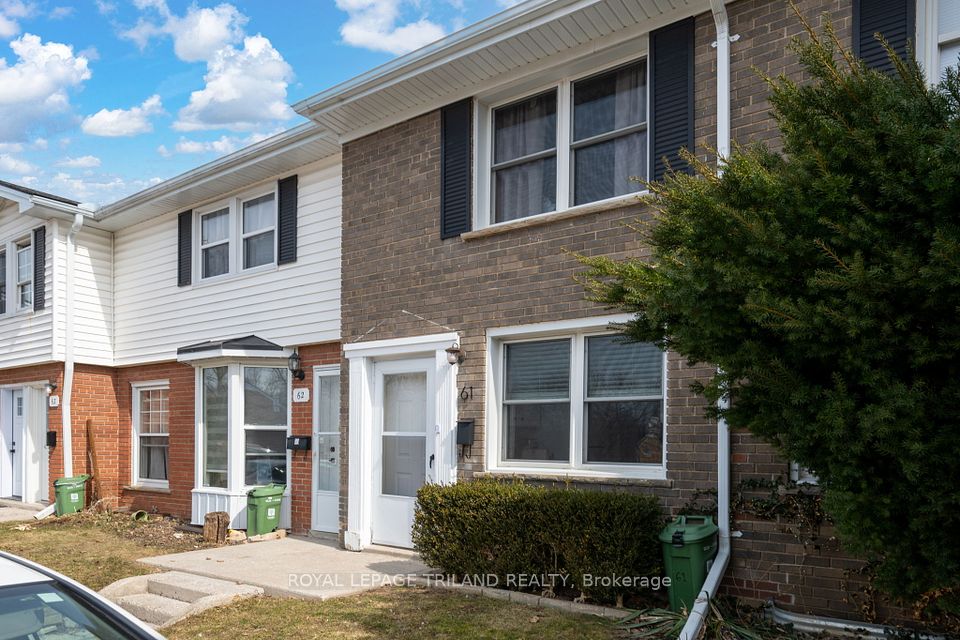 61 Arbour Glen Crescent, London East, ON N5Y 1Z9