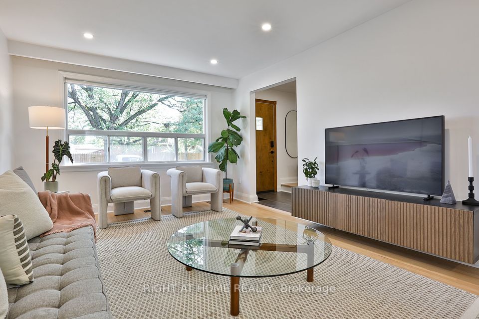 20 Amesbury