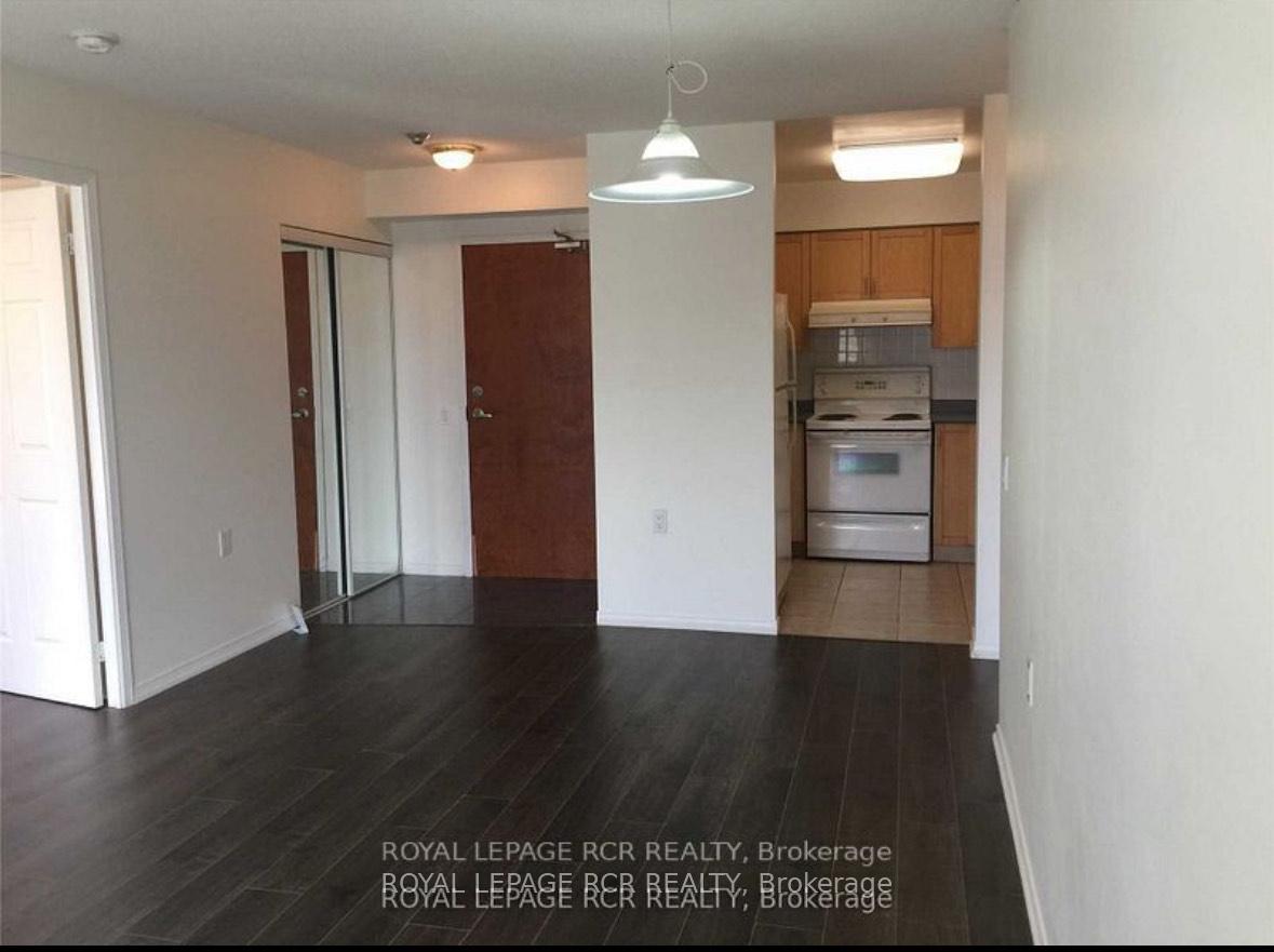 2 Bedrooms Condo at 35 Finch,  Toronto For sale