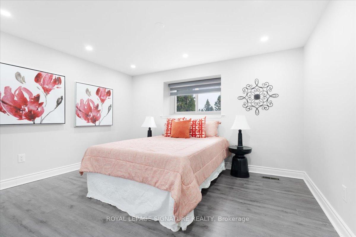 3 Bedrooms Condo at 2 Liszt,  Toronto For sale