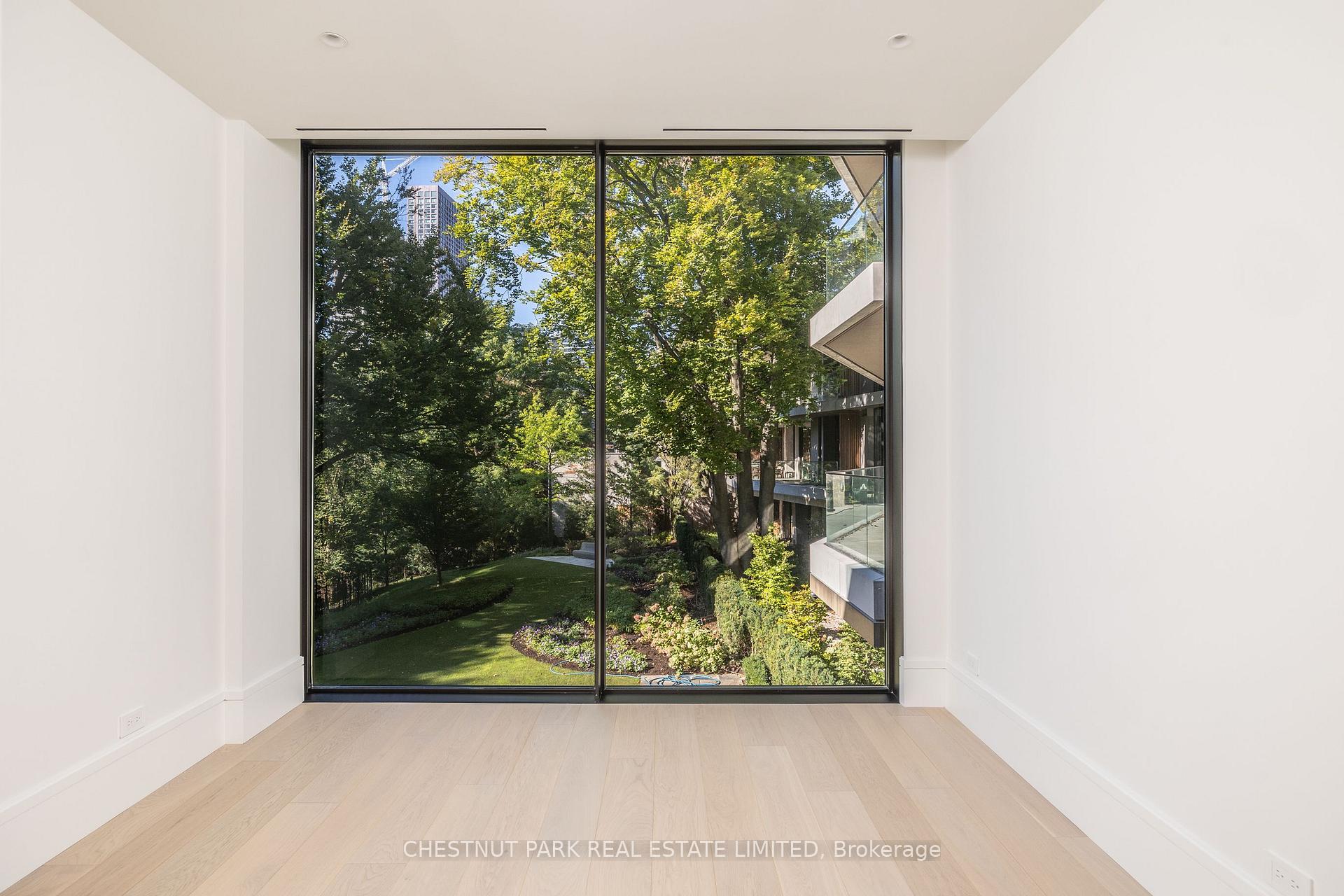 2 Bedrooms Condo at 7 Dale, Toronto For sale