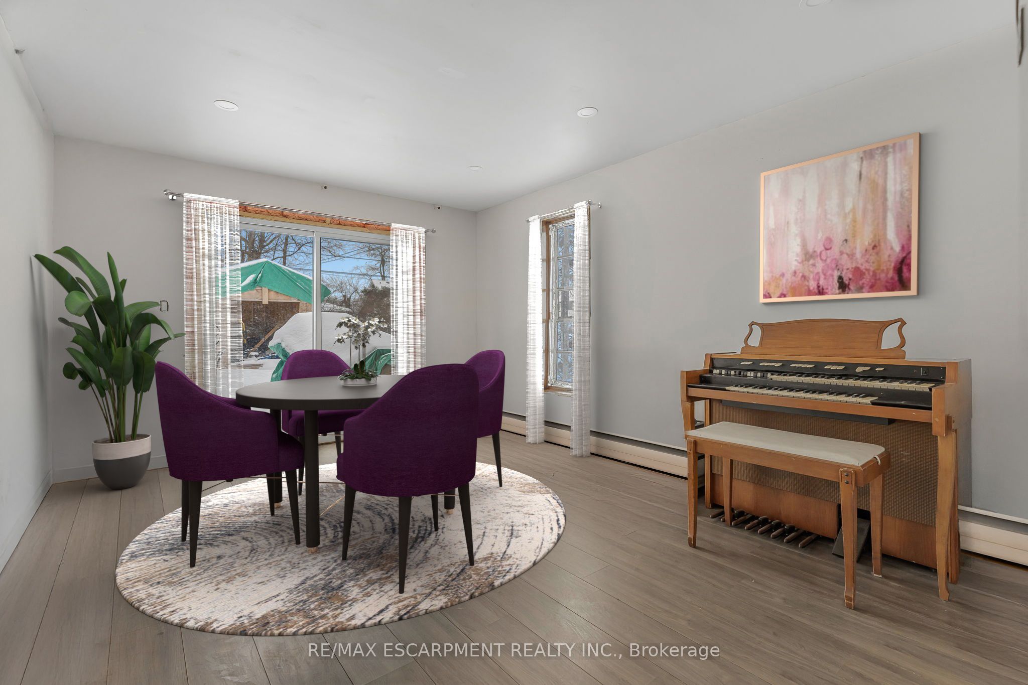 221 Bowen Road, Fort Erie, ON L2A 2Y6