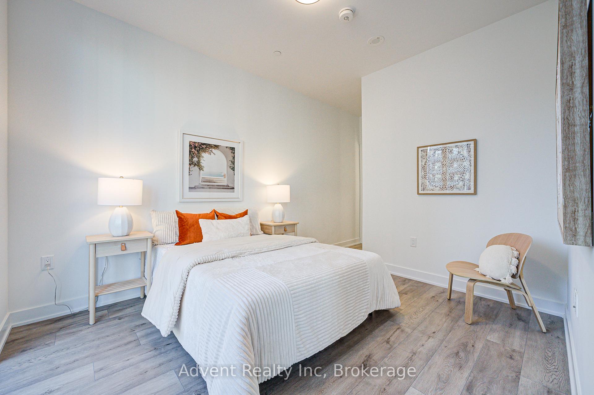 2 Bedrooms Condo at 585 Bloor, Toronto For sale