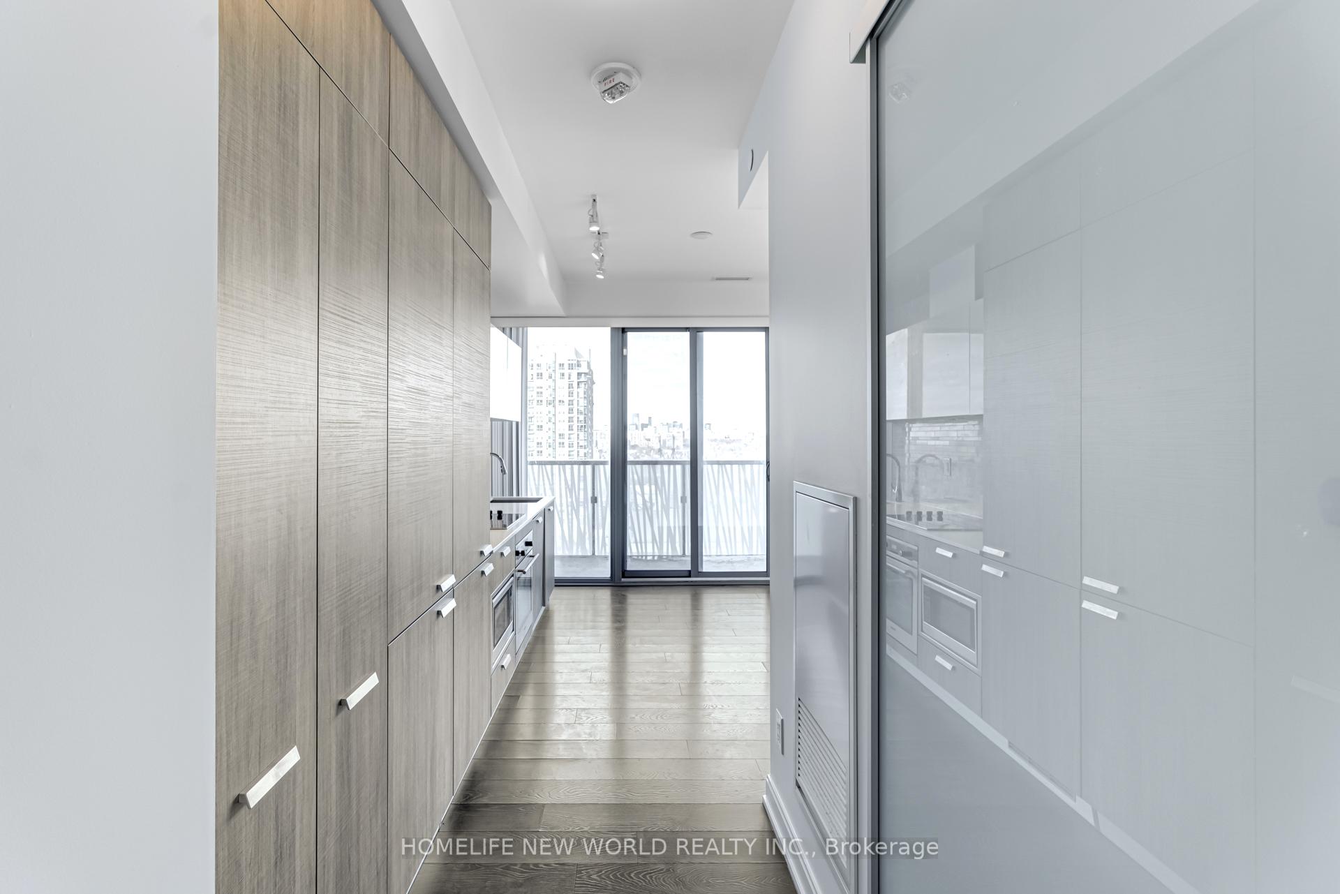 1 Bedroom Condo at 50 Charles, Toronto For sale
