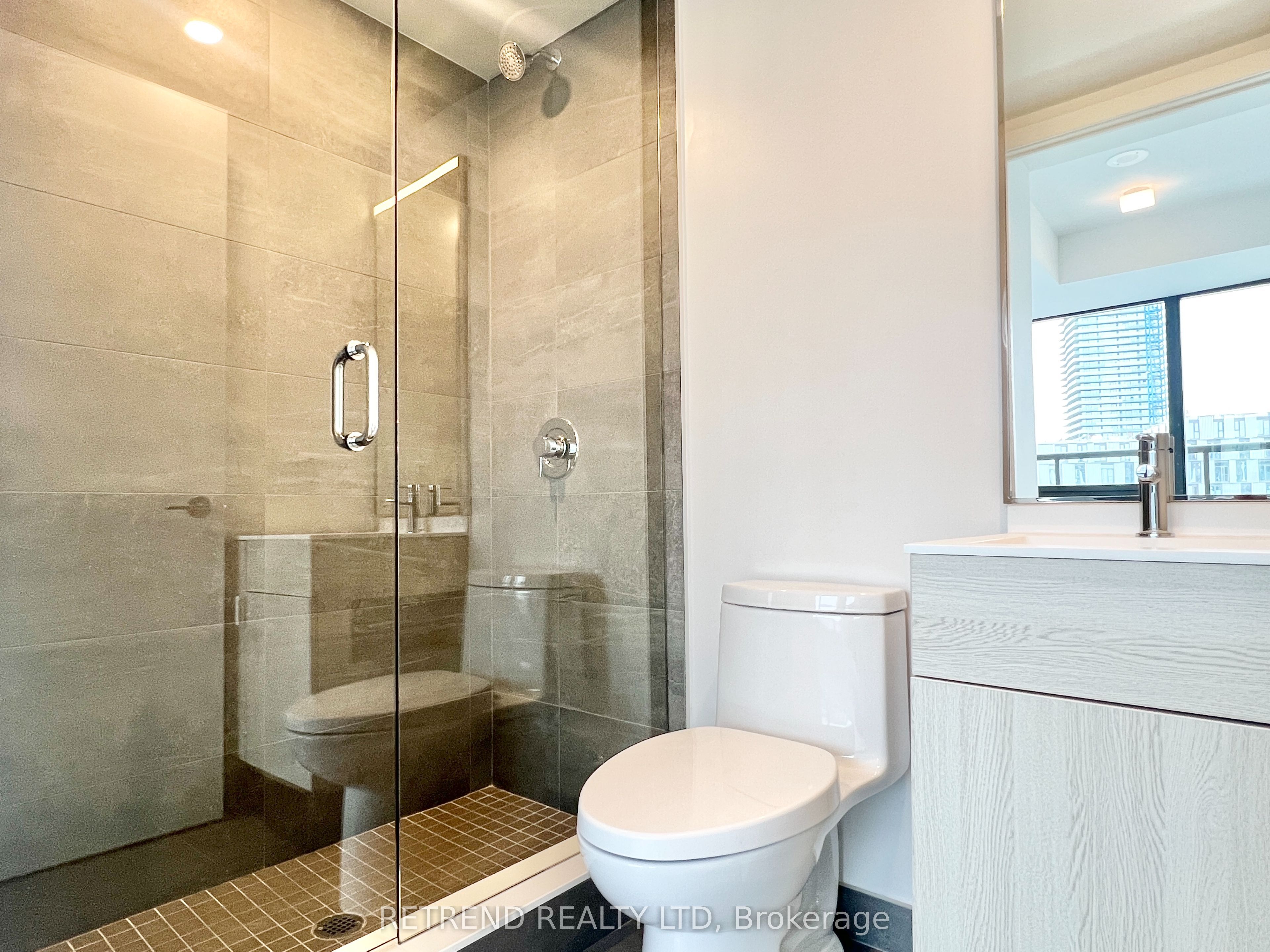 28 Eastern Avenue, #815