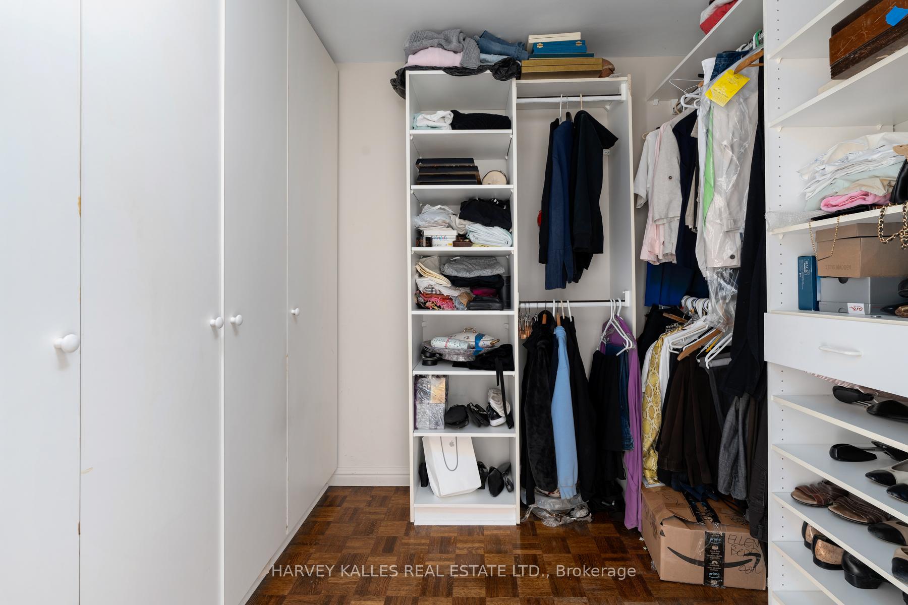 2 Bedrooms Condo at 3900 Yonge, Toronto For sale