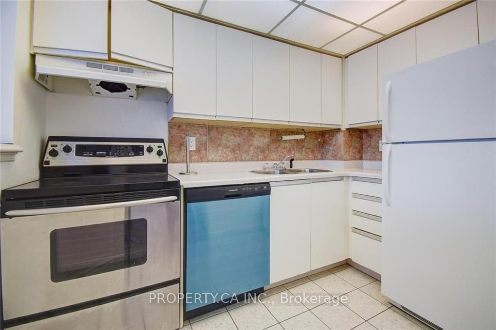 40 Scollard Street S #404, Toronto C02 Annex