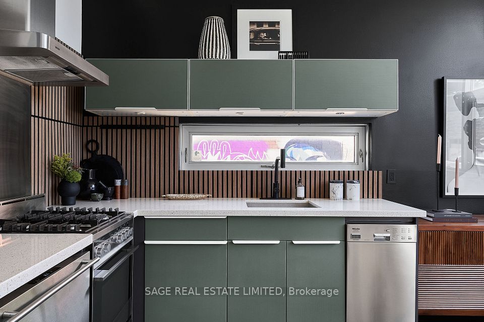 348 Harbord