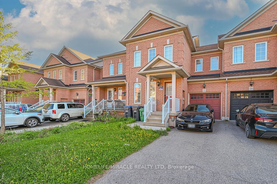 22 Nutwood Way, Brampton, ON L6R 0X7