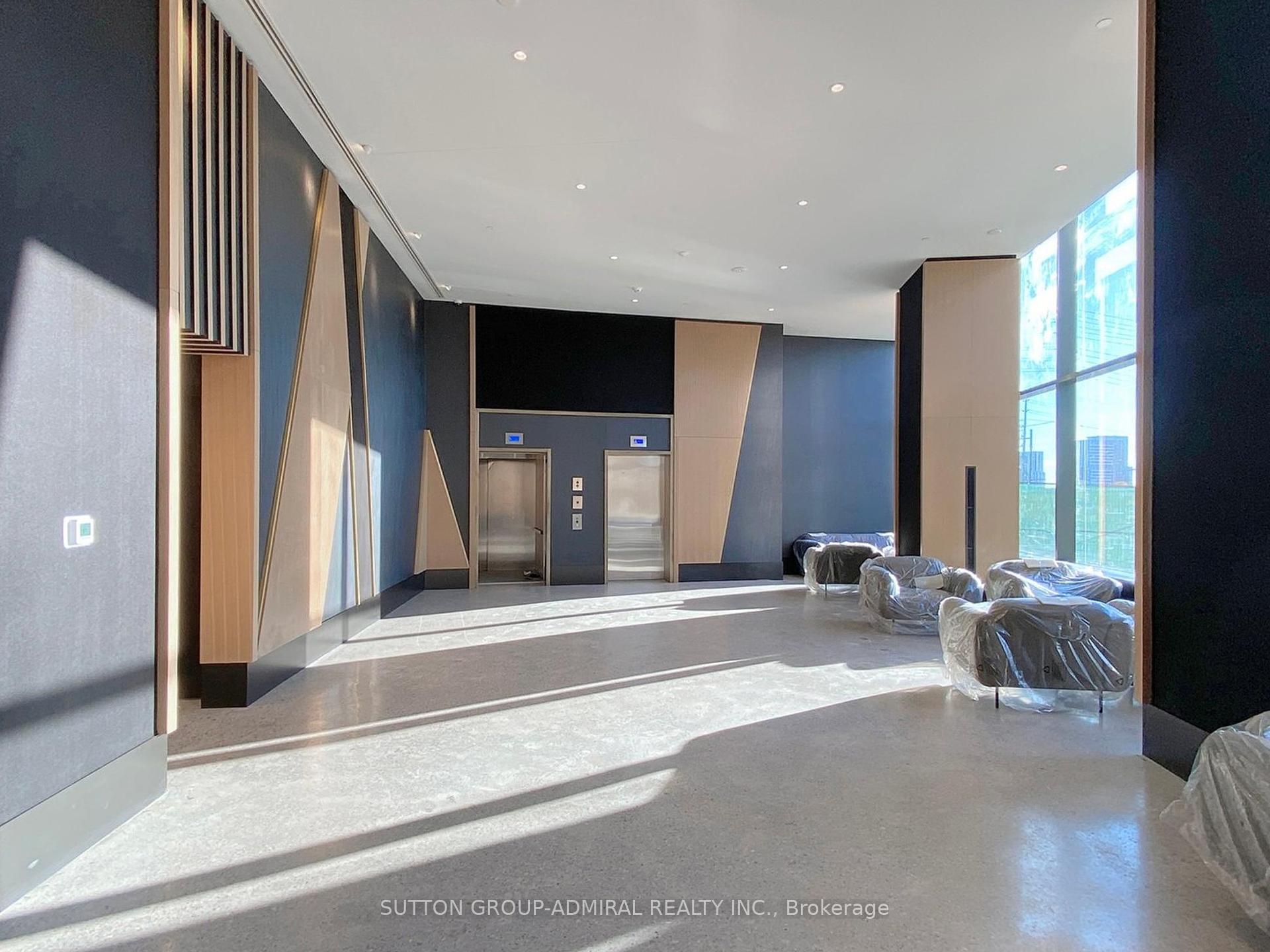 2 Bedrooms Condo at 2920 Hwy 7, Vaughan For sale
