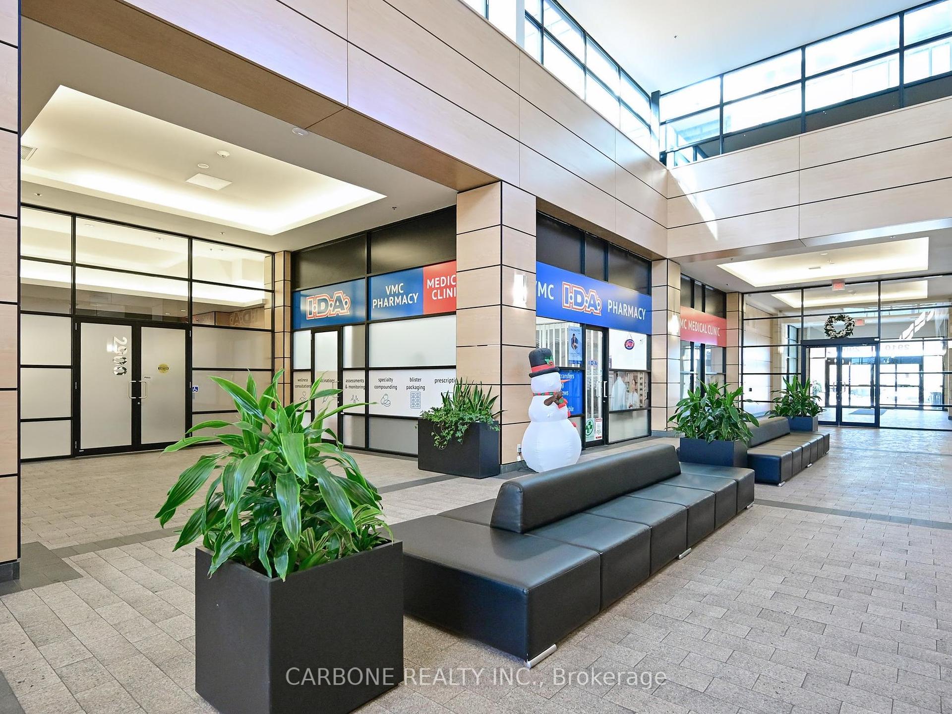 3 Bedrooms Condo at 2900 Hwy 7, Vaughan For sale