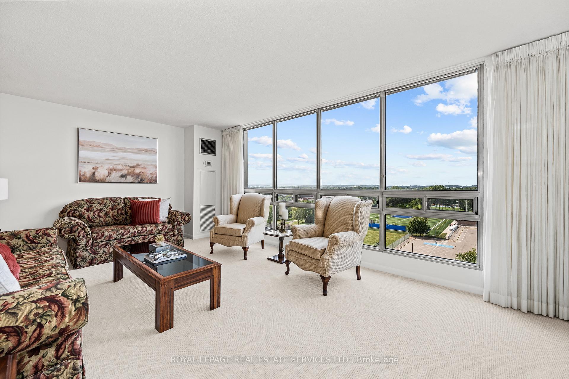 2 Bedrooms Condo at 2185 Marine,  Oakville For sale